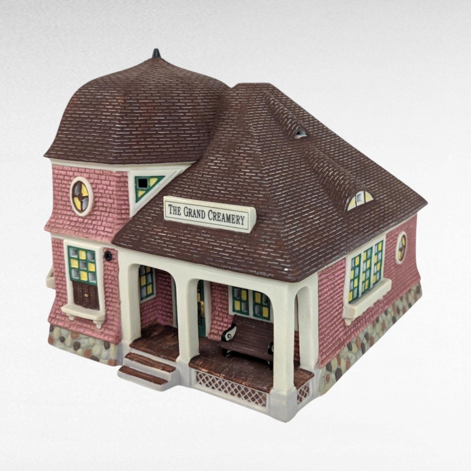 1998 Dept 56 Seasons Bay "The Grand Creamery" | Lighted House | Porcelain Building