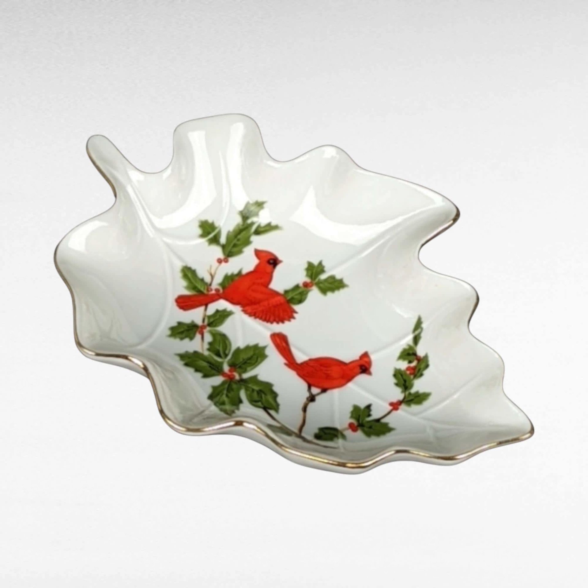 Vintage Lefton Cardinal Christmas Dishes, 6-Piece Set, Porcelain Plates, Leaf Dish, Trinket Dish, Holiday Decor, 1984
