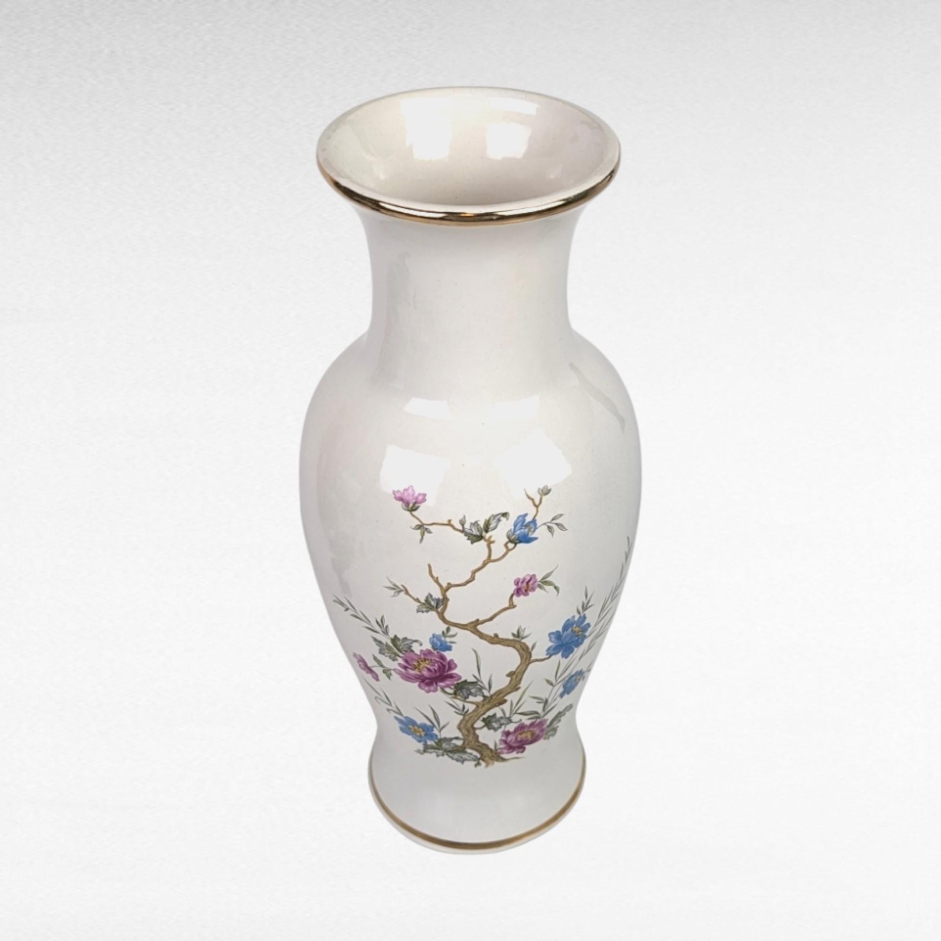 Vintage Royal Haeger Vase | White with Gold Trim and Floral Design | 10 Inches Tall | Mid-Century Modern Home Decor