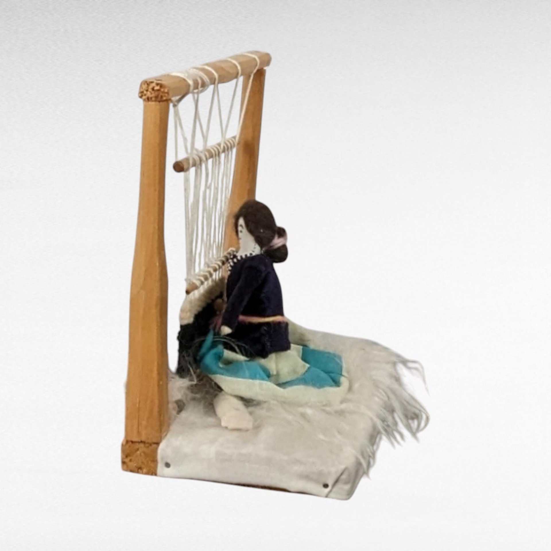 Navajo Weaver Woman Figurine, Loom Display, Native American Art, Southwestern Decor, 8 Inches Tall