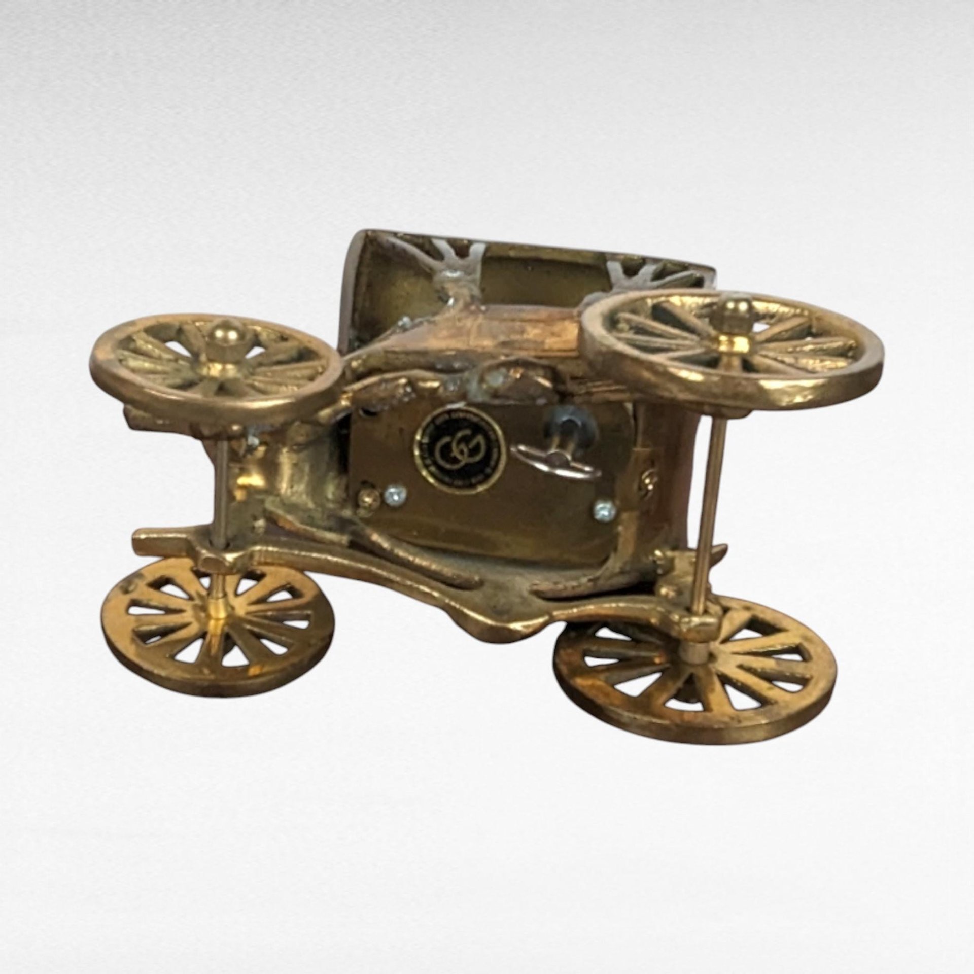 Vintage Metal Carriage Music Box, Collectible Figurine, Antique Decor, Gift for Music Lover, Victorian Era Style