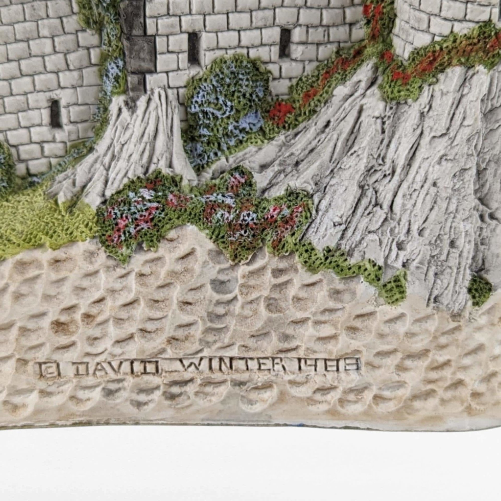 Vintage 1988 David Winter Macbeth's Castle - Scottish Collection - Cottage Figurine -  Shakespearean Decor