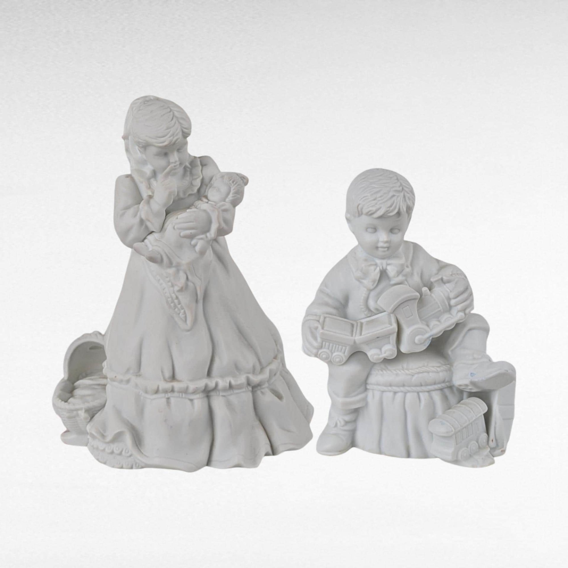Vintage Dept 56 Silhouette Christmas Presents Figurine Set. 