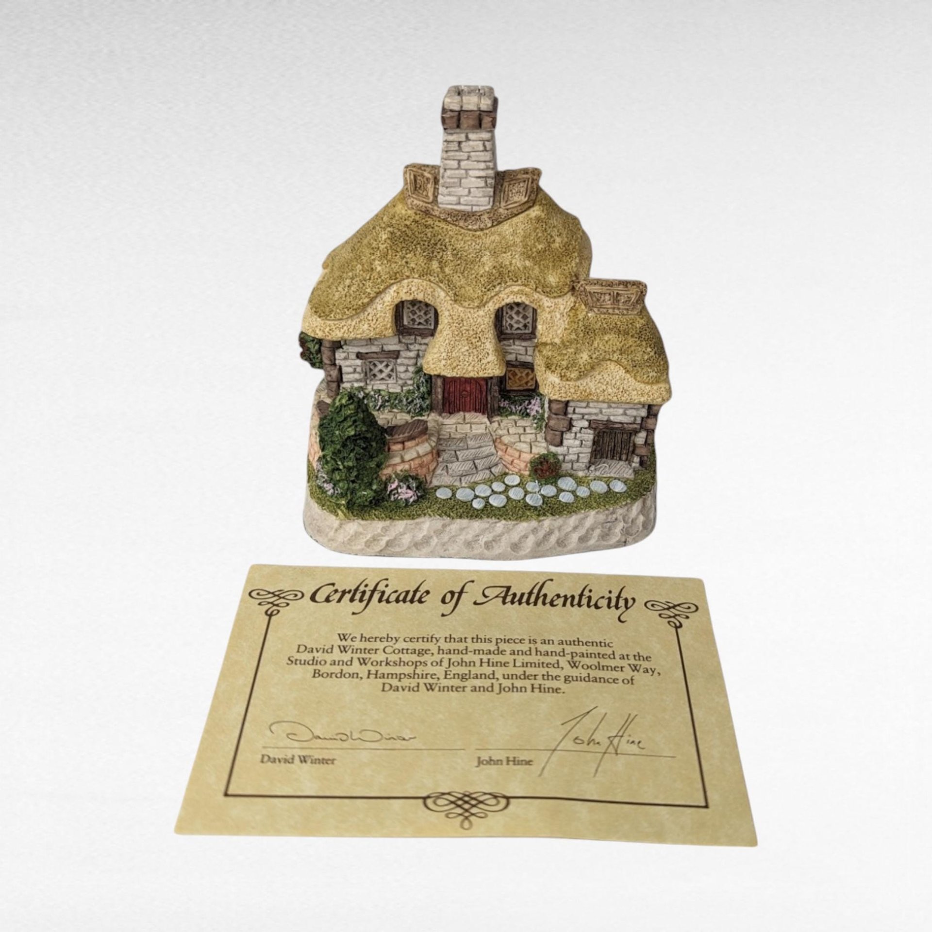 1993 David Winter Cottage "Glebe Cottage" | with COA and Original Box | Vintage Collectible