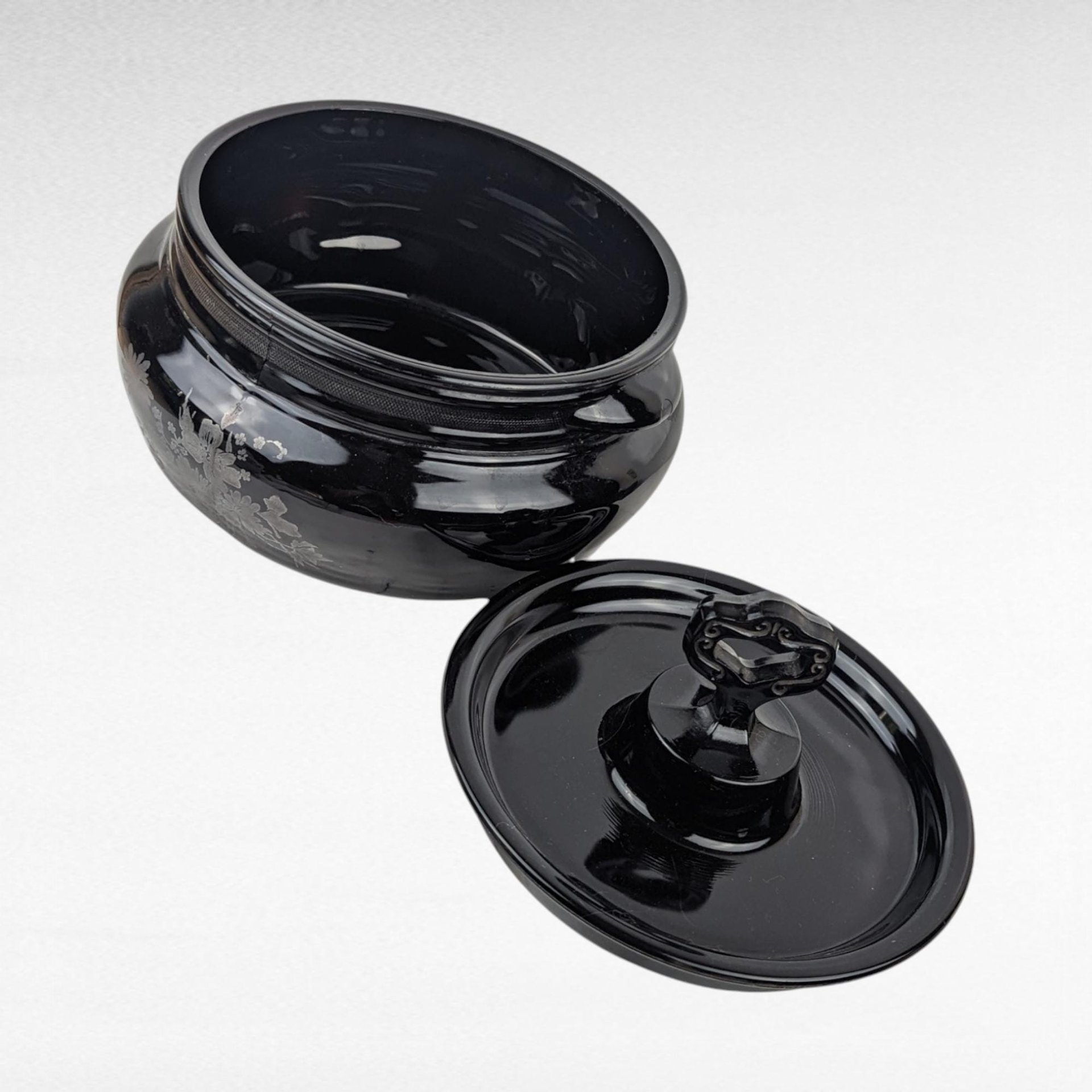 Vintage L.E. Smith Mt. Pleasant Black Glass Bean Pot with Lid | Black Amethyst Glassware |  Collectible Kitchenware | Serving Dish