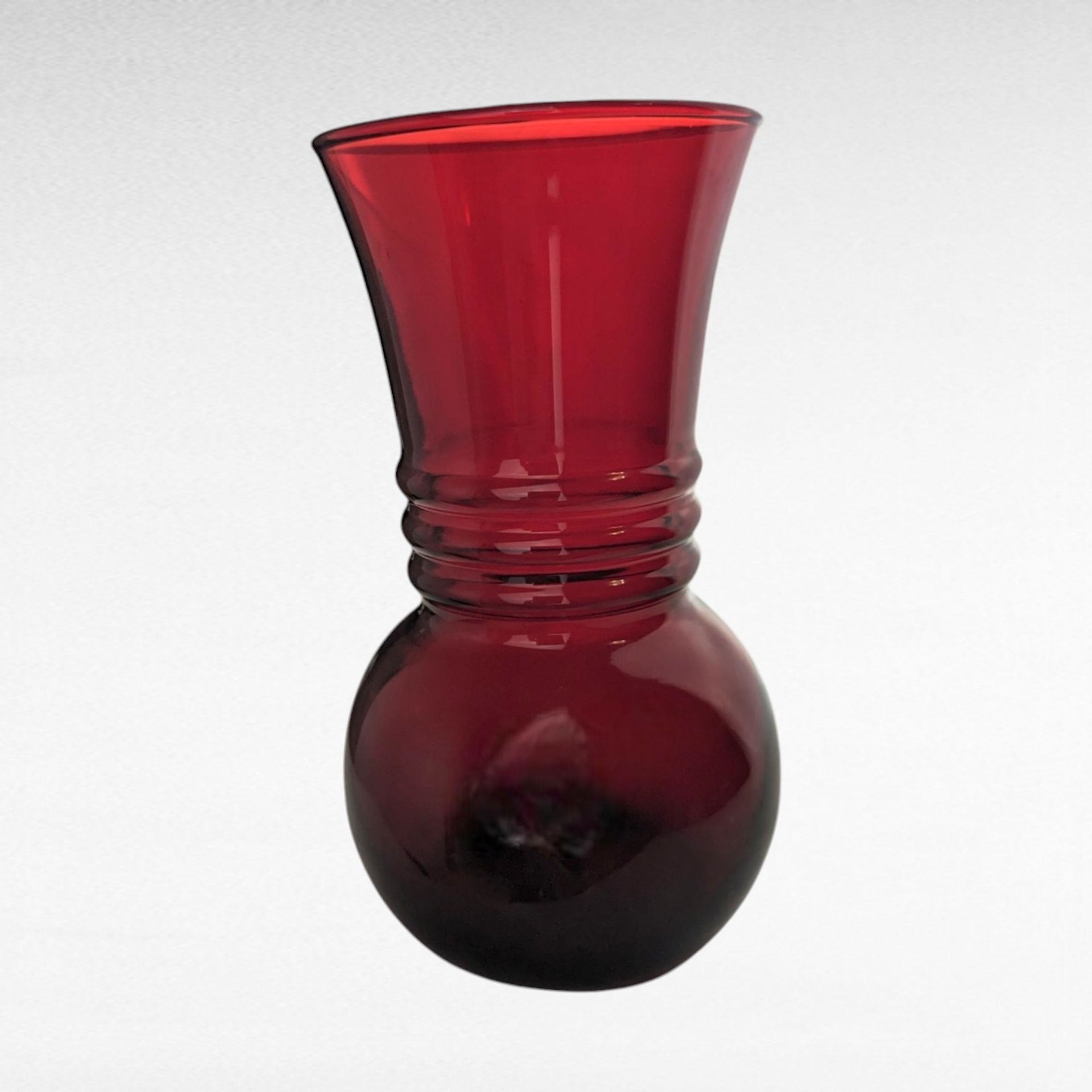 Vintage Anchor Hocking Ruby Red Vase | Royal Ruby Glass | Red Glass Vase | Collectible Glassware | Home Decor