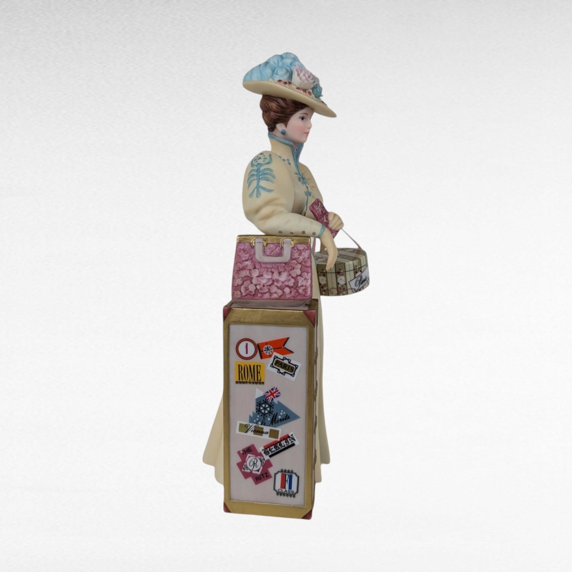 2002 Avon Presidents Club Mrs. Albee Award Figurine, Vintage Avon Collectible, Woman with Hat Box, Sales Achievement Award, Original Box