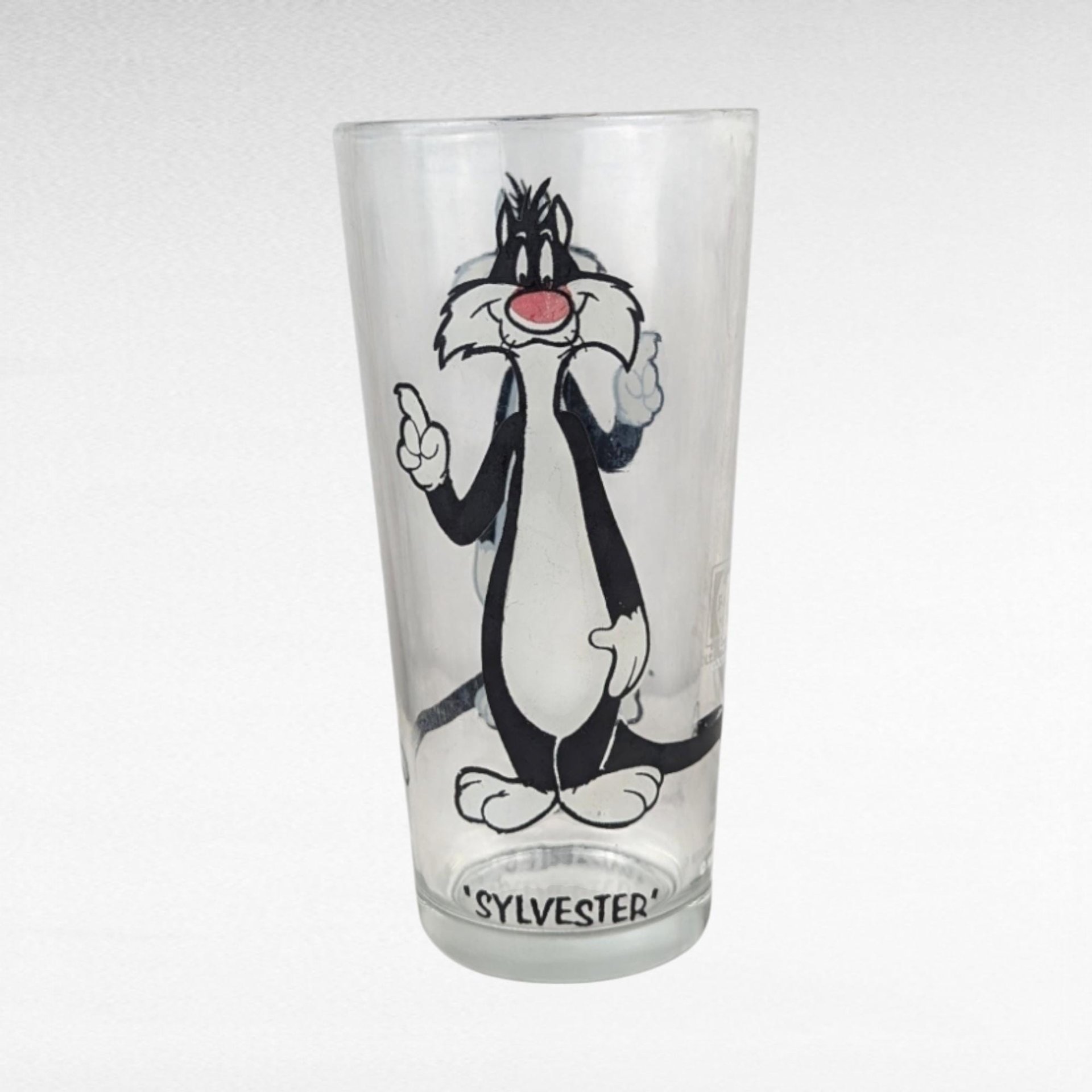 Vintage Warner Bros. Glasses, Set of 3, Looney Tunes, Sylvester, Road Runner, Cartoon Glasses, Collectible Glassware, Retro Kitchenware