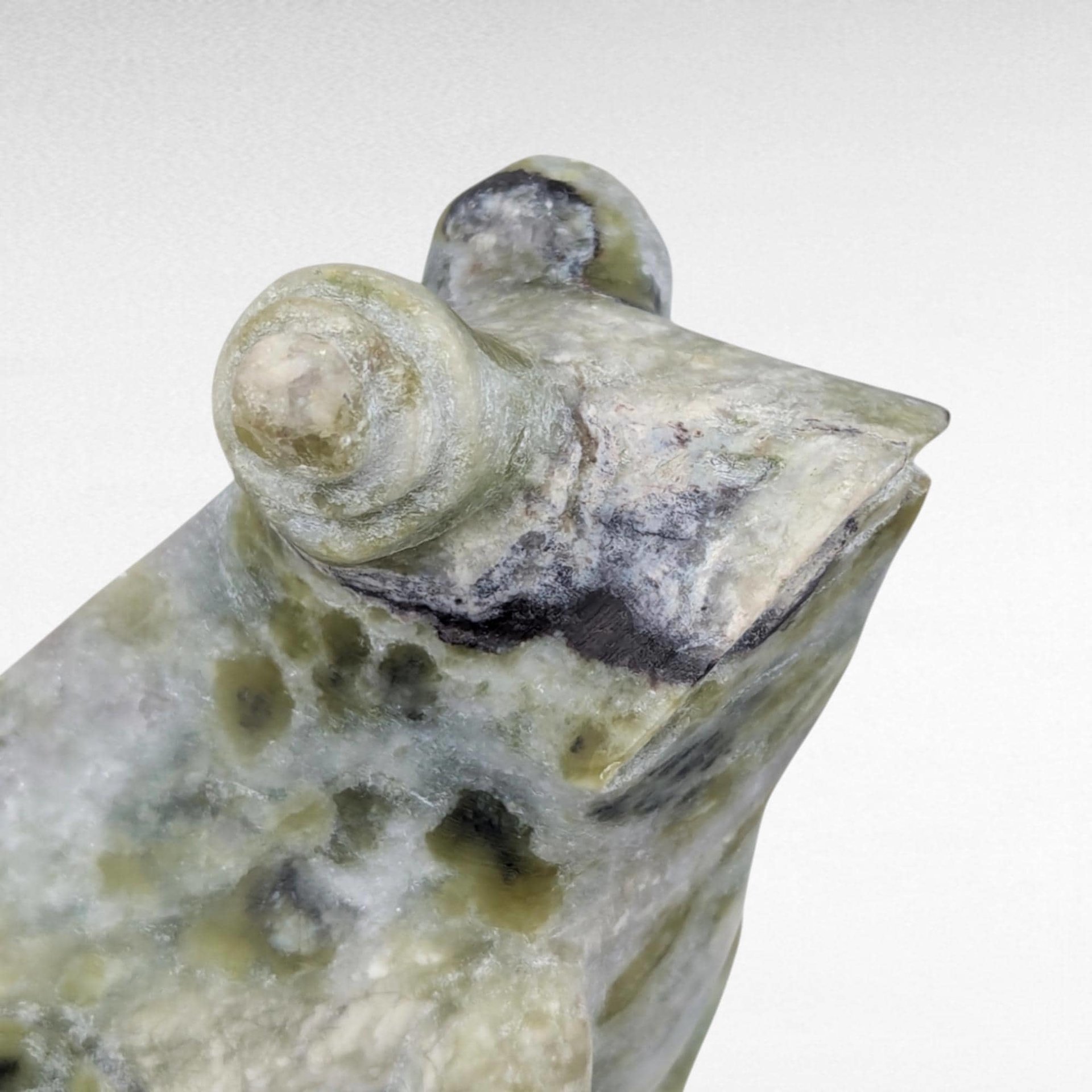 Vintage Chinese Hand-Carved Jade Frog Figurine | Green and White Jade | Collectible Stone Animal | Feng Shui Decor