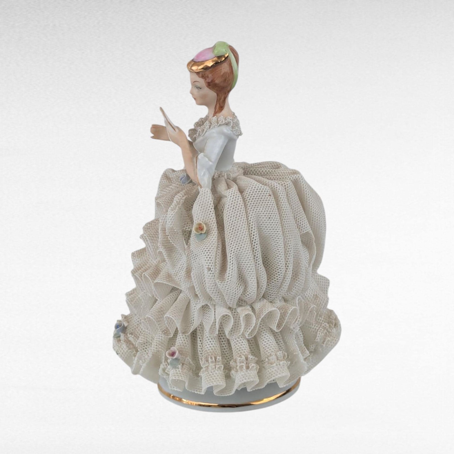 Vintage Reine Handarbeit Porcelain Lady Reading Figurine, German Porcelain, Reading Woman Statue, Gift for Book Lover, Vintage Home Decor
