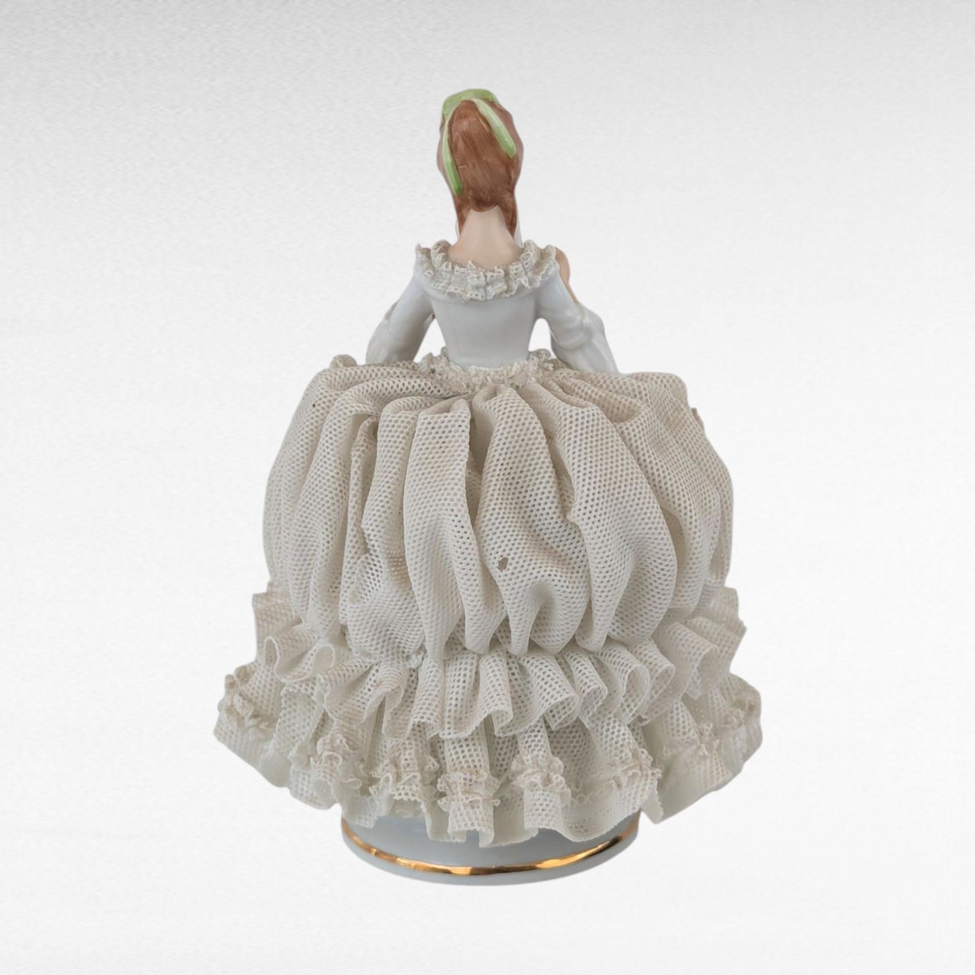 Vintage Reine Handarbeit Porcelain Lady Reading Figurine, German Porcelain, Reading Woman Statue, Gift for Book Lover, Vintage Home Decor