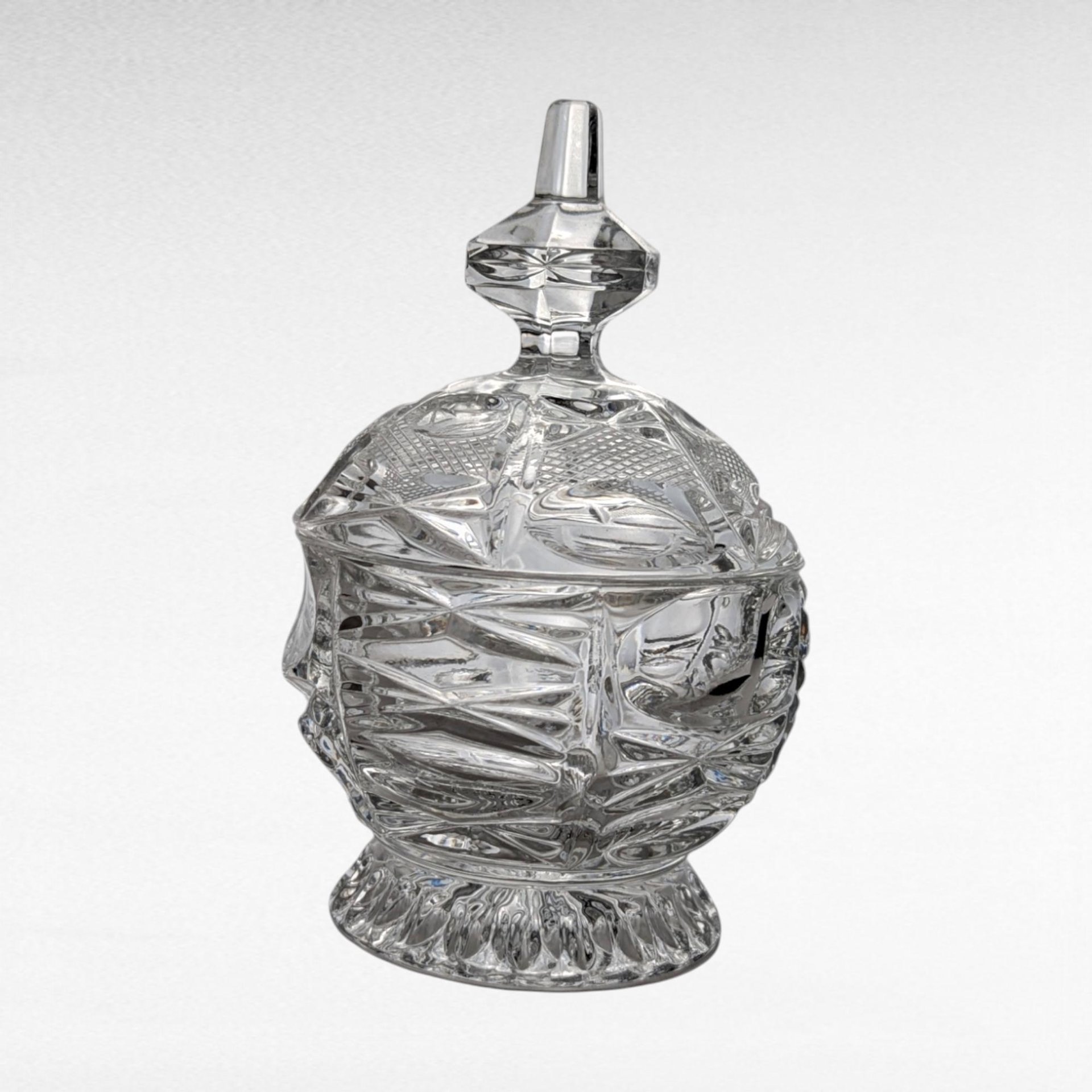 Vintage Crystal Glass Candy Dish with Lid, Clear Glass, Home Decor, Hostess Gift, Candy Jar, Trinket Dish
