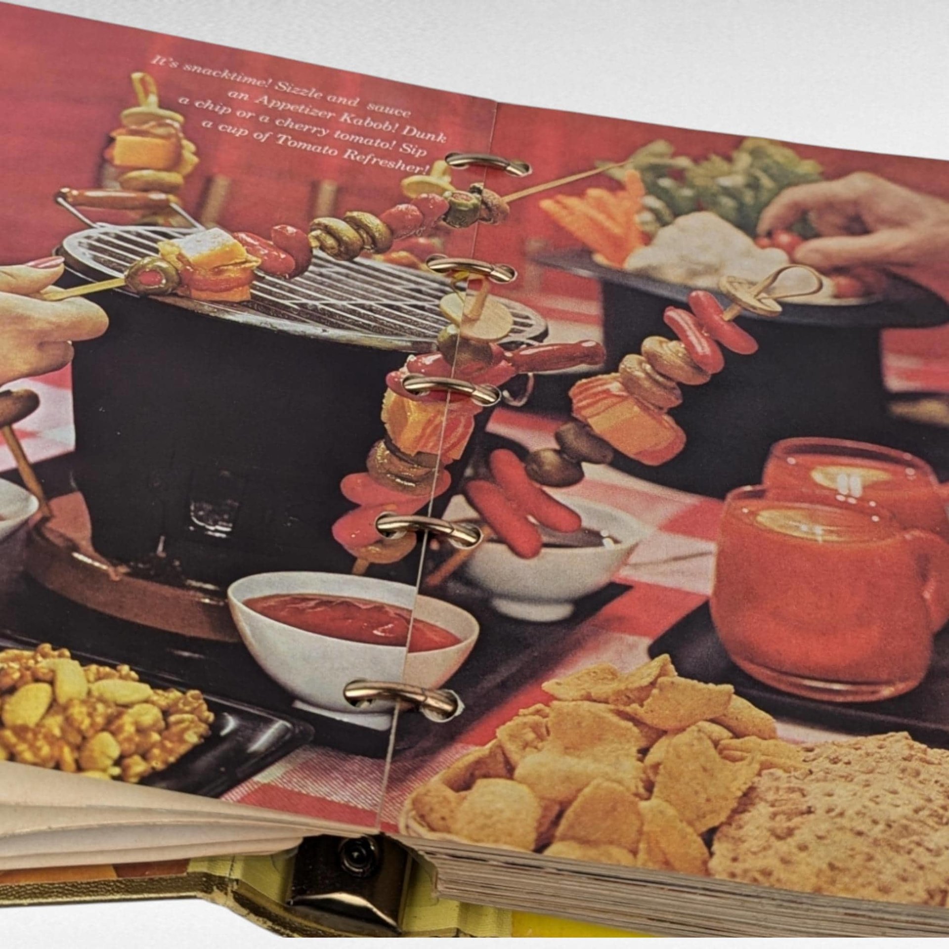 1965 Better Homes and Gardens New Cook Book, Vintage Cookbook, Souvenir Edition, Recipes, Cooking, Gift for Cook, Kitchen Decor