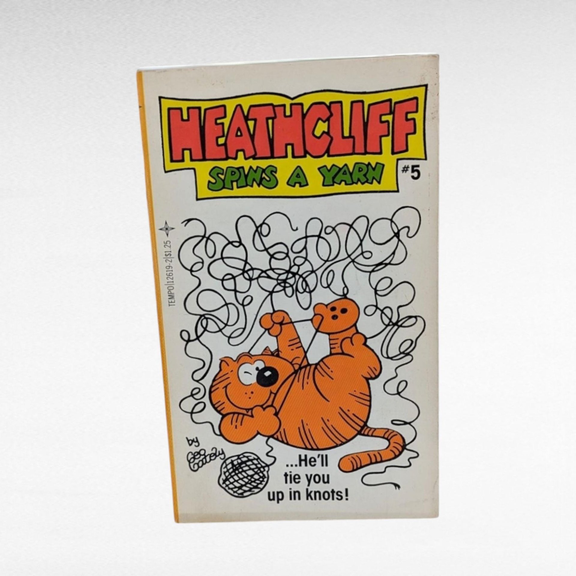 Vintage Cat Book Lot, Heathcliff, Garfield, Shy Kitten, Collectible Children's Books, Gift for Cat Lovers, Retro Comic Books