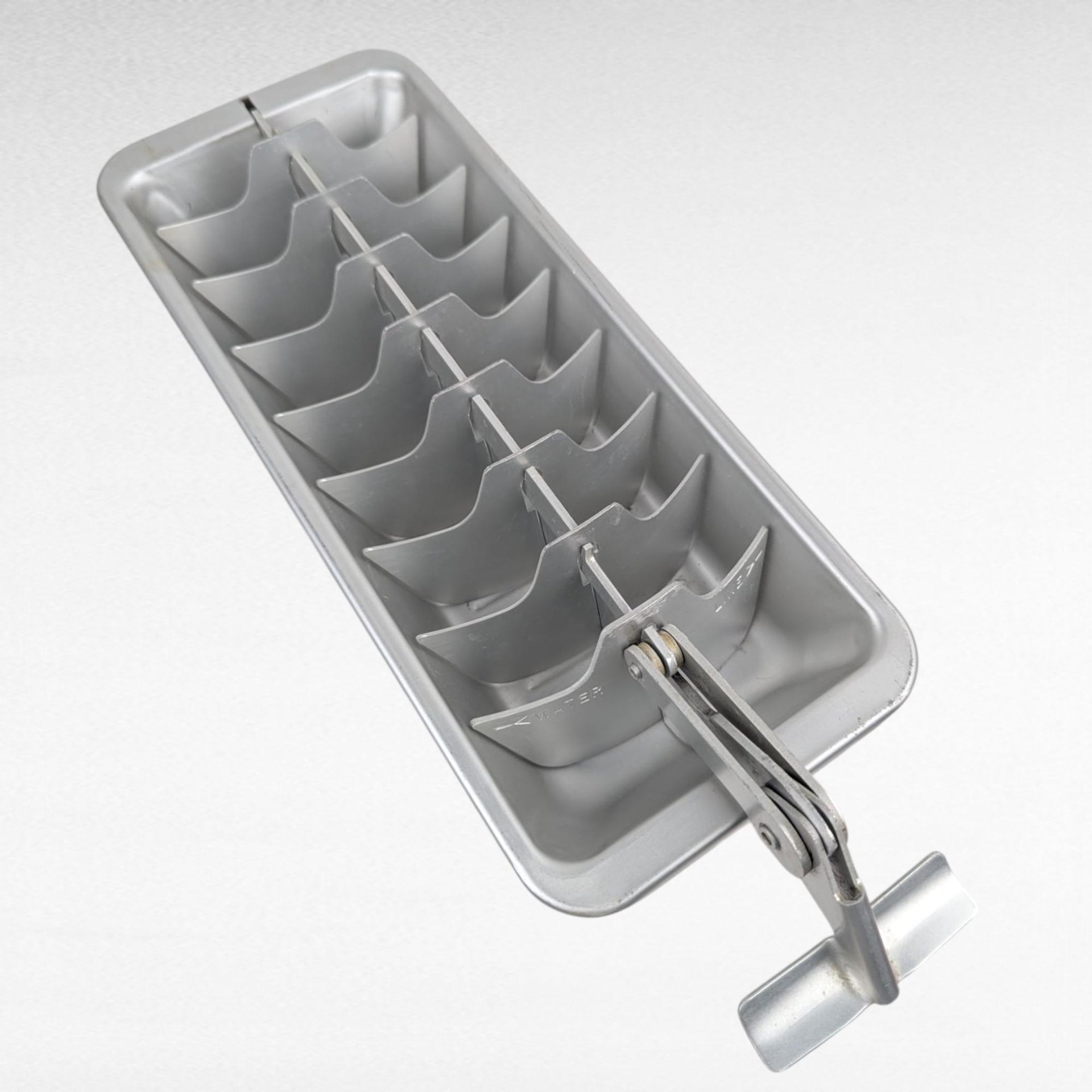 Pair of Aluminum Ice Cube Trays, Vintage Kitchenware, Functional Ice Trays, Classic Refrigerator Accessory, Gift for Home Bar Enthusiasts