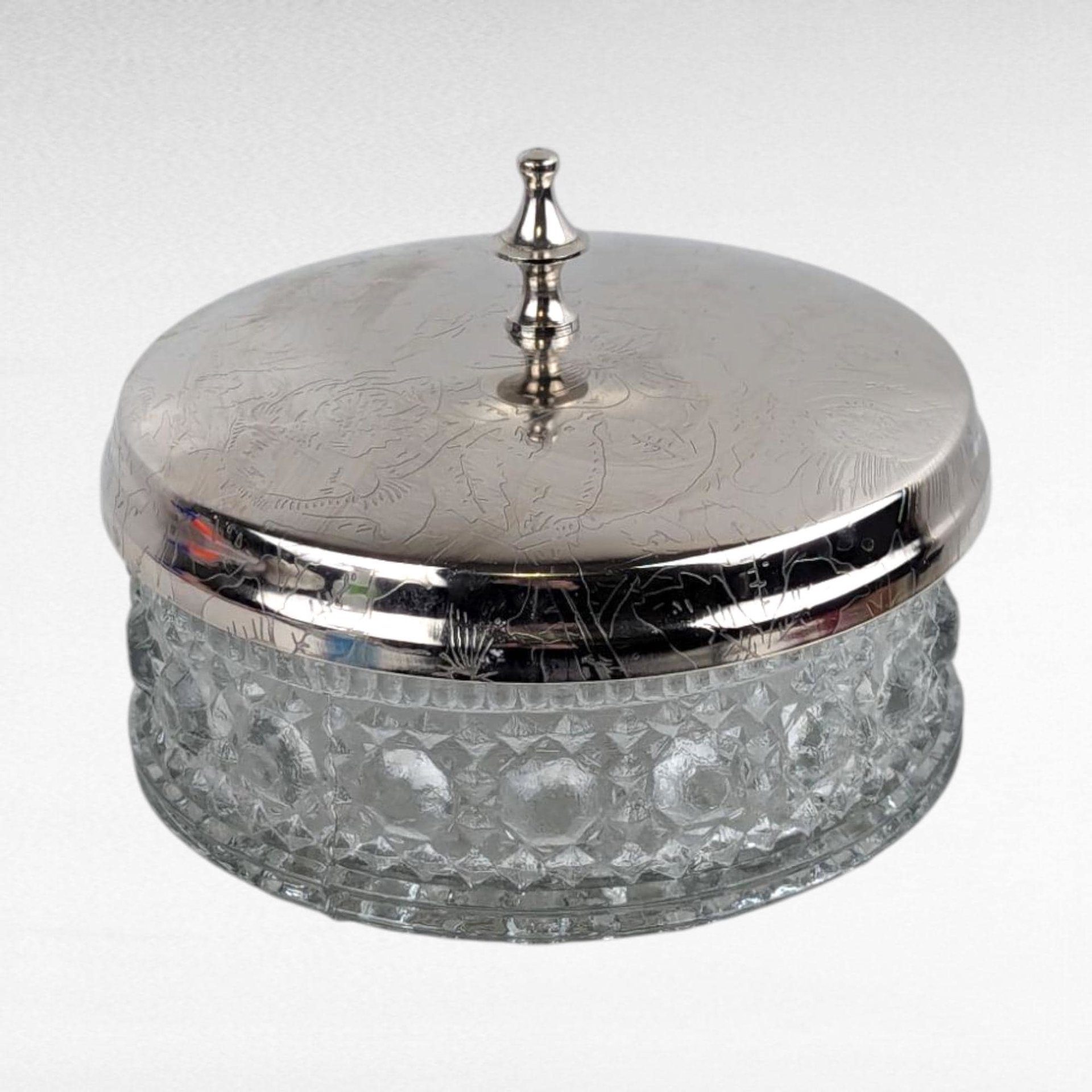 Vintage Glass Powder Dish with Metal Lid, Crystal Cut Vanity Jar, Decorative Bathroom Storage, Jewelry Box Gift