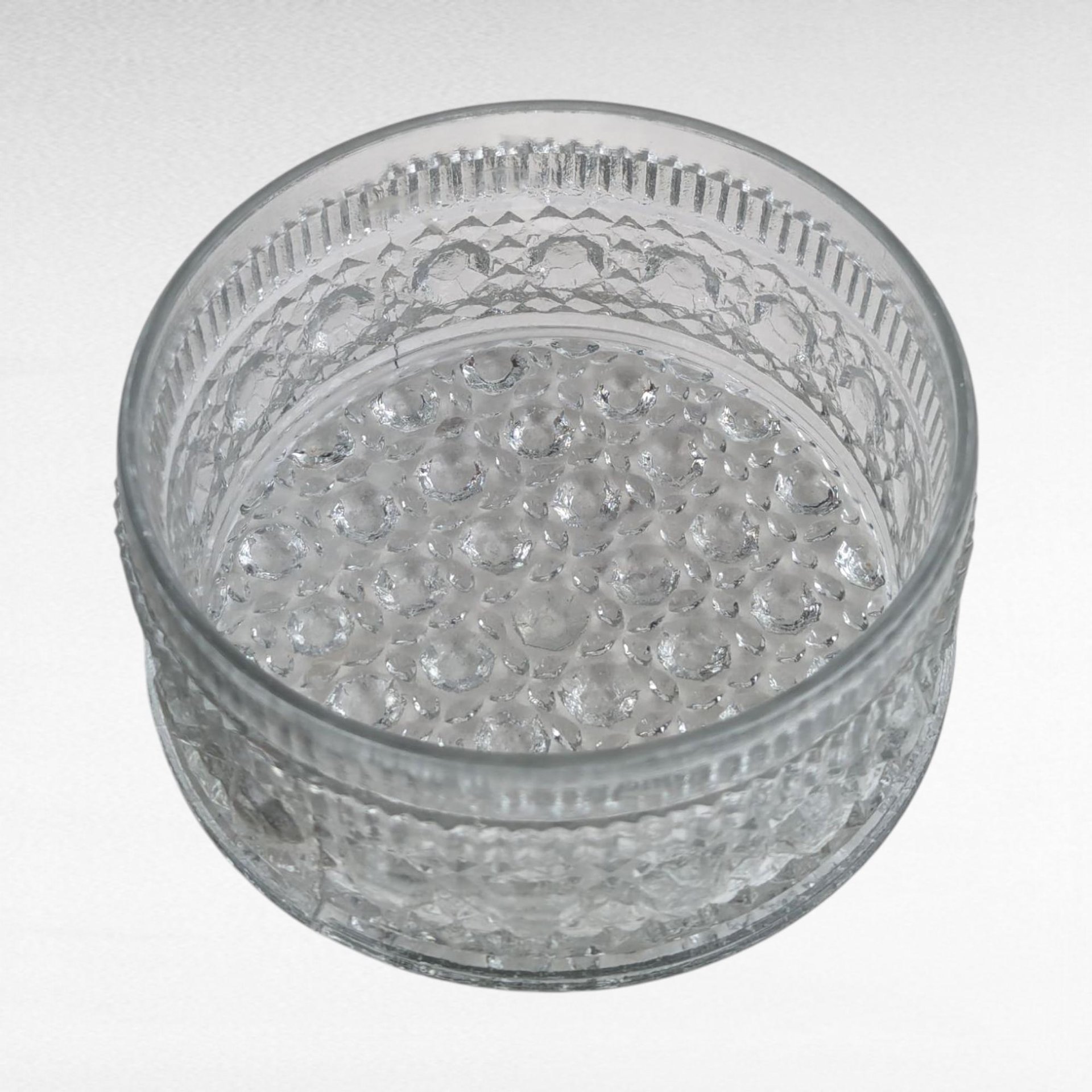 Vintage Glass Powder Dish with Metal Lid, Crystal Cut Vanity Jar, Decorative Bathroom Storage, Jewelry Box Gift