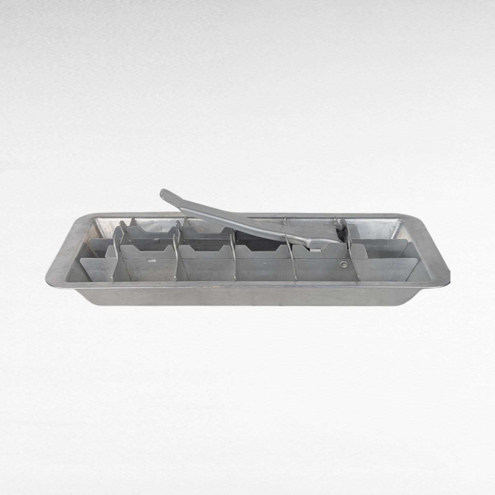 Vintage Metal Ice Cube Tray with Lever, Kitchen Barware, Farmhouse Ice Maker