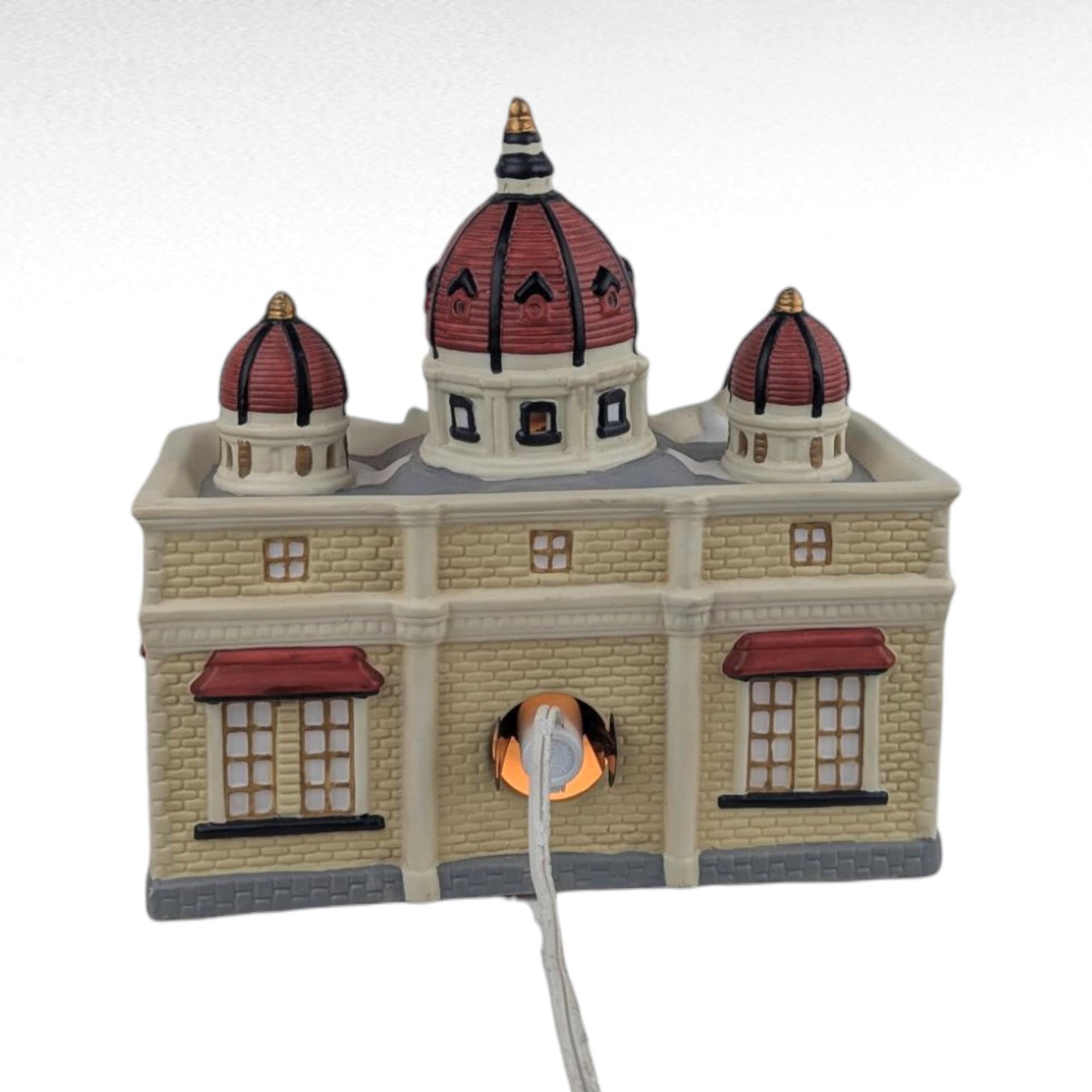 Vintage 1996 Dicken's Keepsake Museum Lighted Christmas Village House, Ceramic Holiday Building, Collectible Winter Display