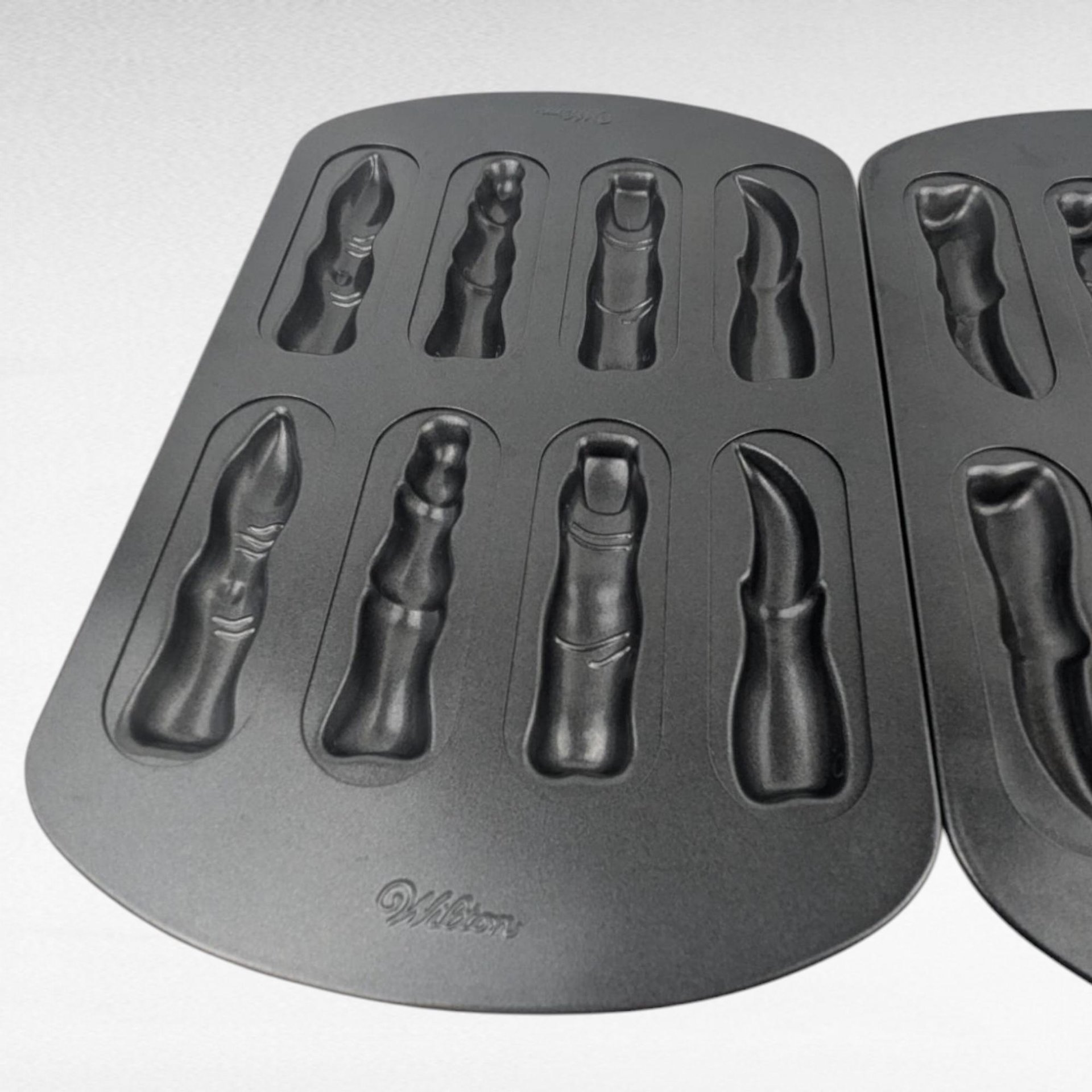 Vintage Wilton Halloween Fingers Cookie Pan, Spooky Finger Shaped Cookie Mold, Novelty Baking Pan for Halloween Treats