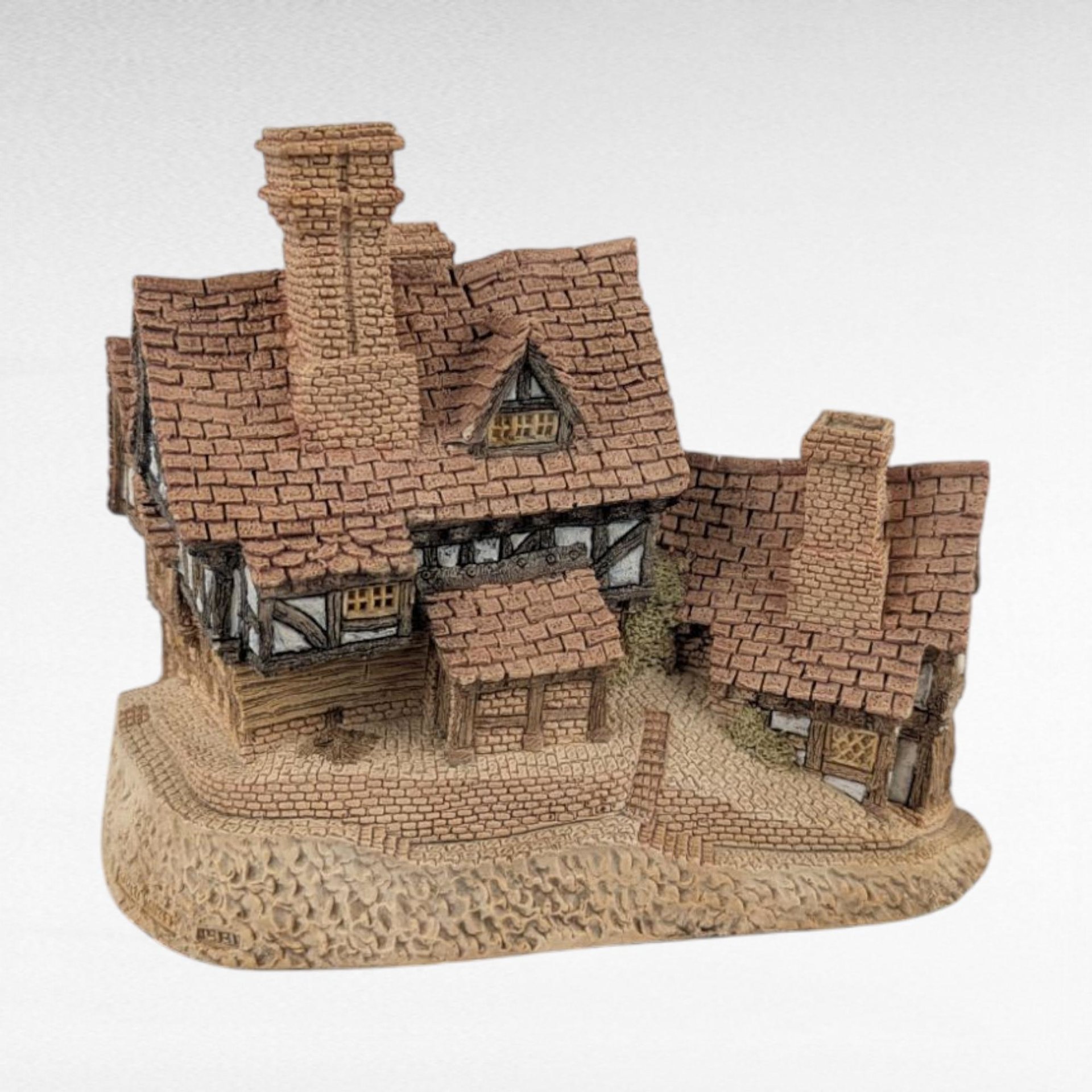 1981 David Winter Stratford House Figurine, Vintage English Village Sculpture, Collectible Home Decor Gift