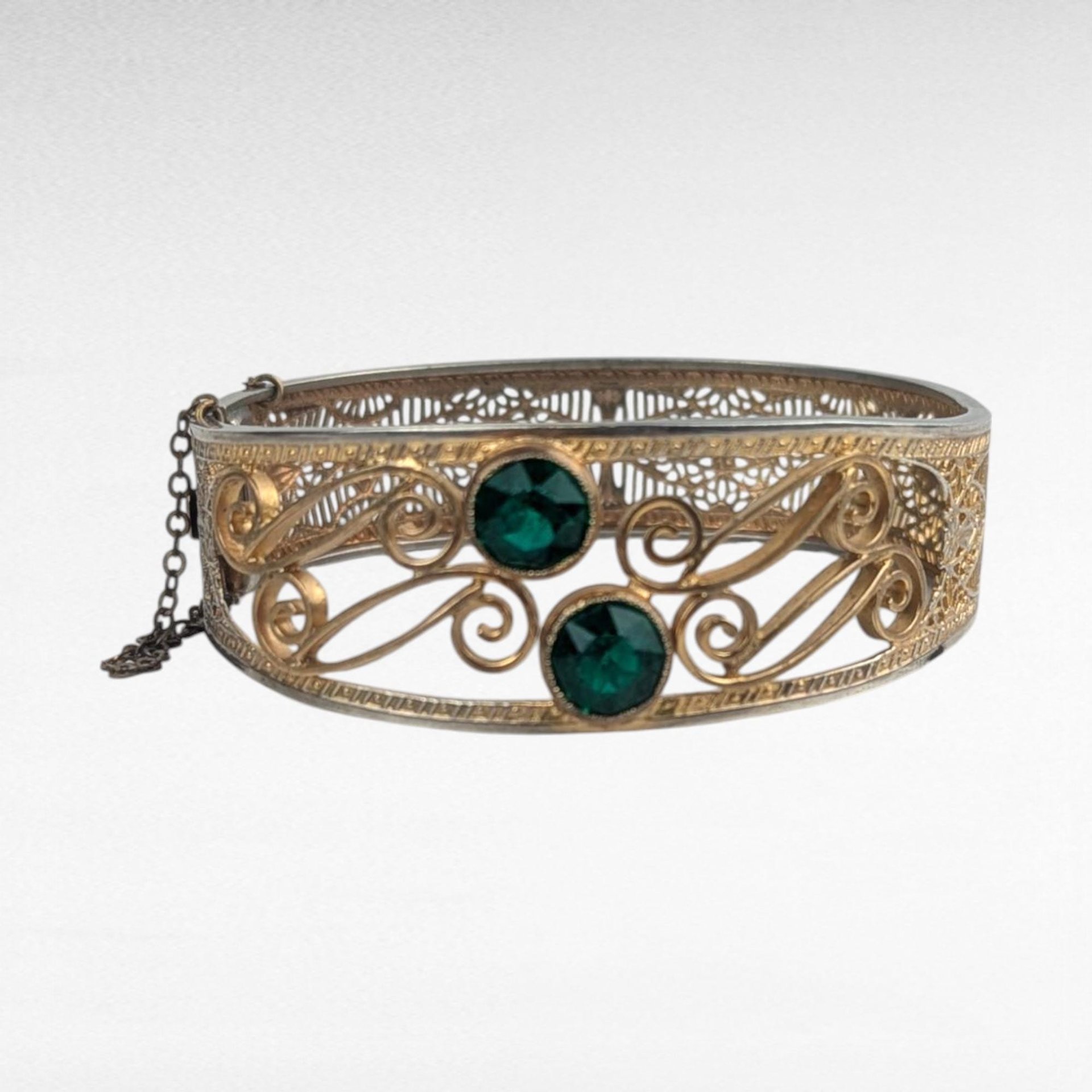 Vintage Gold Filigree Bangle Bracelet with Green Stones, Art Nouveau Style Ornate Cuff, Two Tone Hinged Bracelet, Edwardian Statement