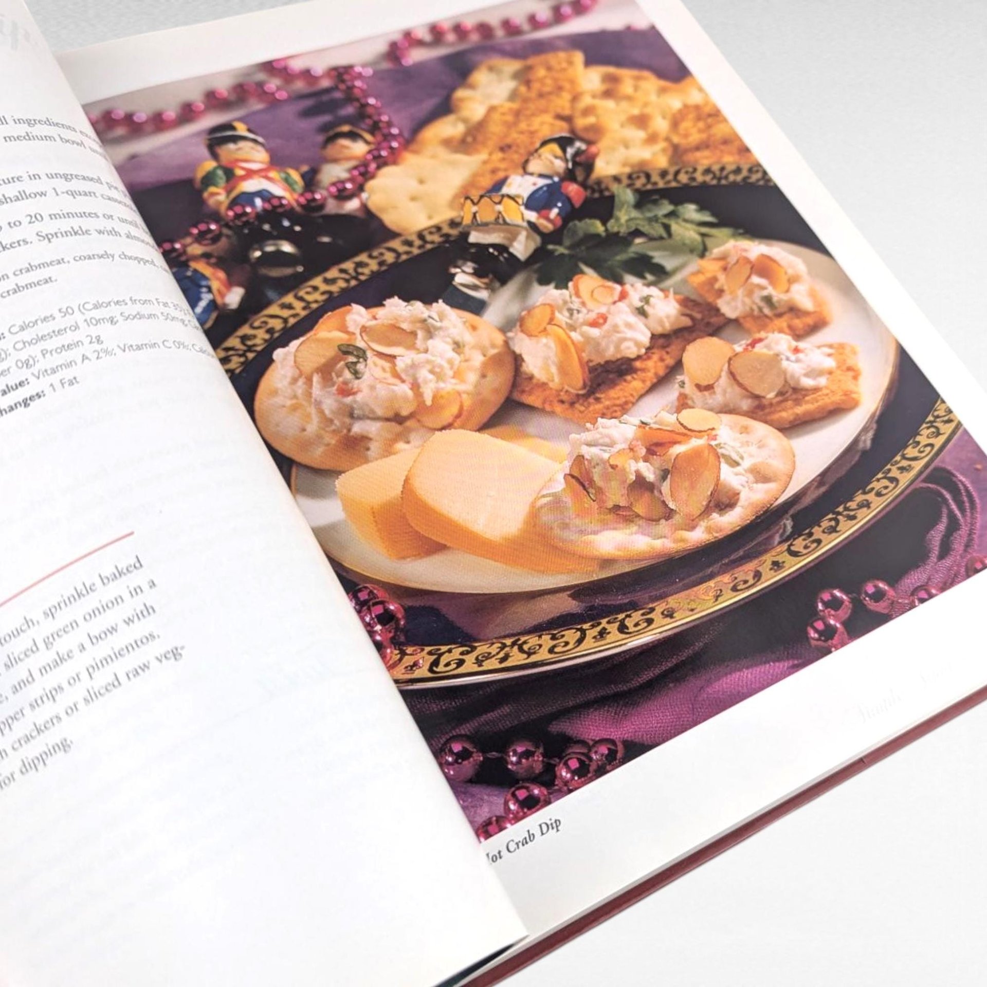 Vintage 1999 Betty Crocker's Best Christmas Cookbook, Hardcover Holiday Baking & Cookie Recipes, Festive Entertaining