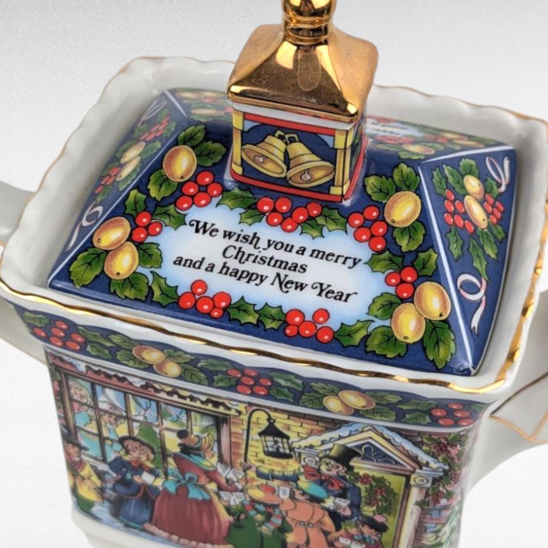 Sadler Christmas Carol Teapot, Vintage English Porcelain, Dickensian Carolers Holiday Tableware, Collectible Christmas in London Tea Pot