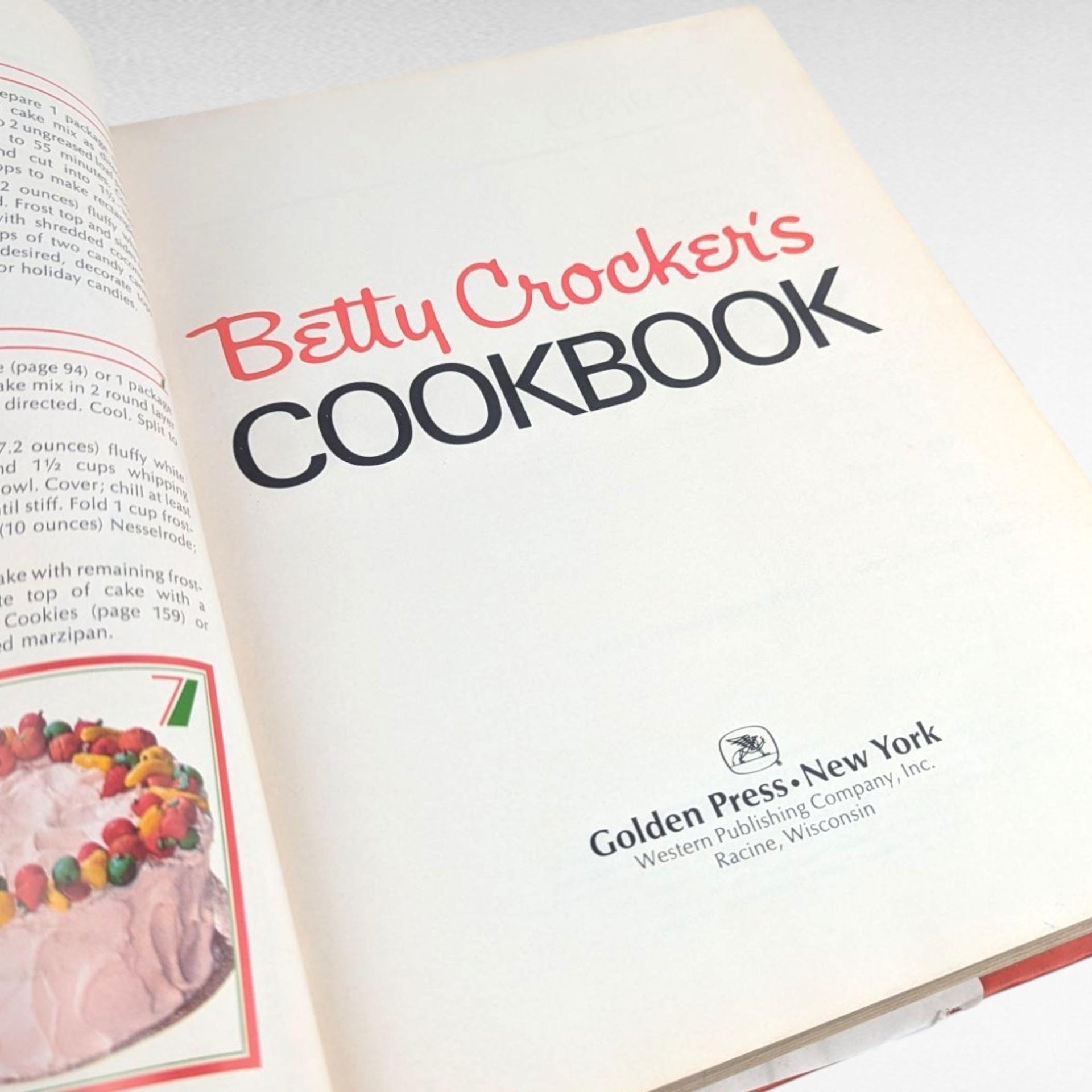 Vintage 1972 Betty Crocker's Cookbook, Hardcover Red Pie Edition, Classic American Recipes, Housewarming Gift