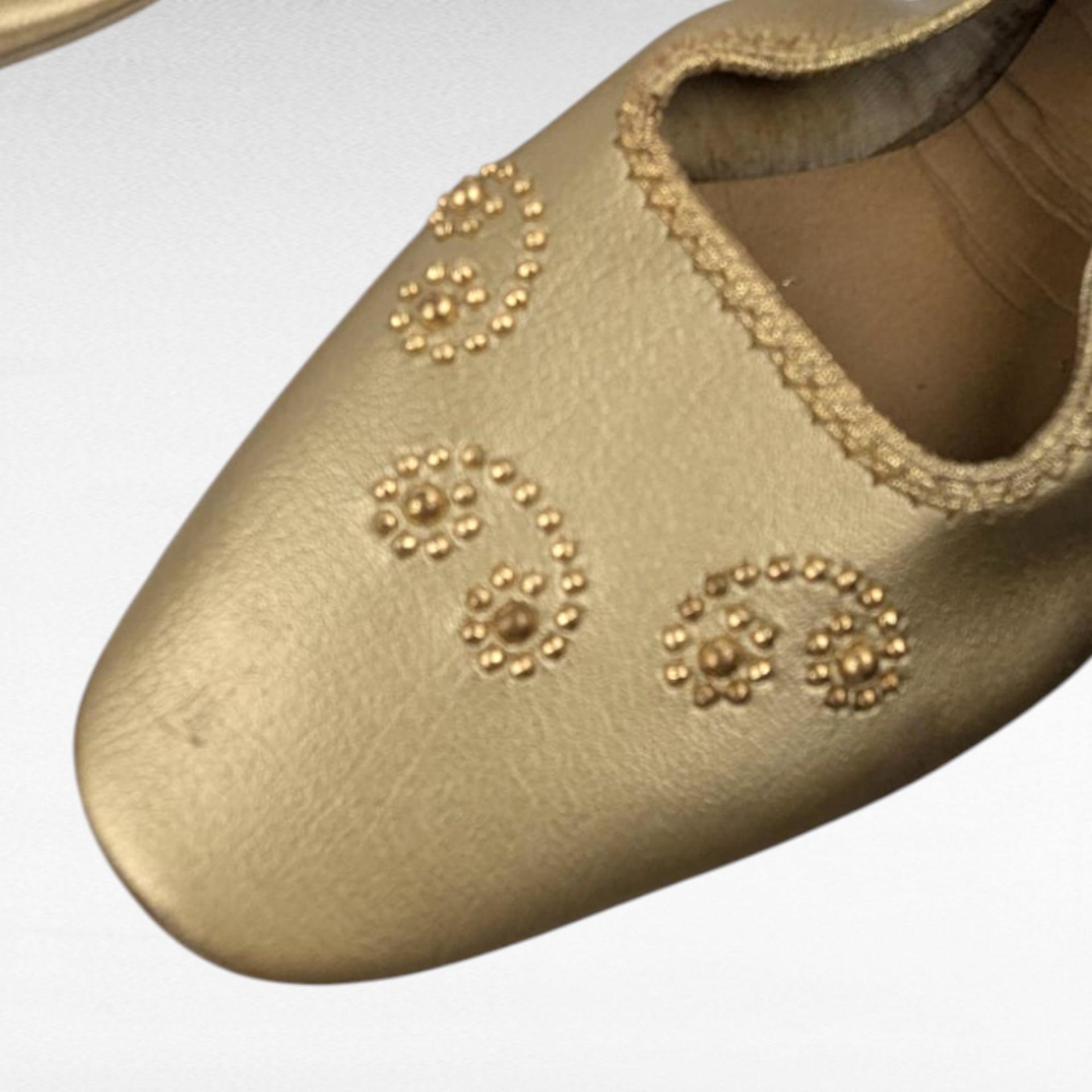 Vintage 1960s Gold Leather Flats Size 8.5, Beaded Metallic Slip On Shoes, Mod Era Foldable Travel Slipper, Womens Evening Shoe