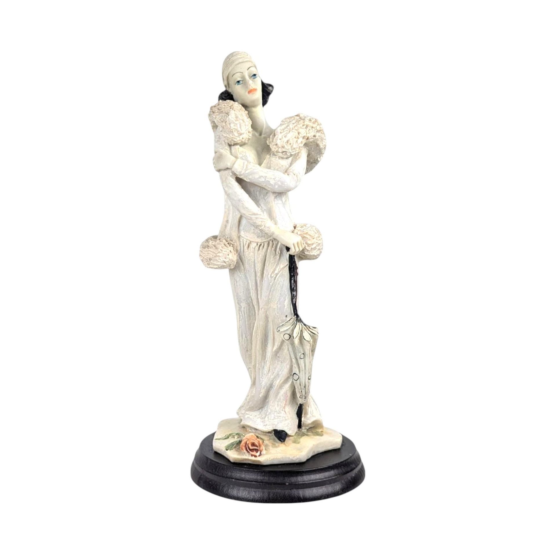 Vintage Resin Art Deco Lady Figurine, Elegant Woman Sculpture, Decorative Art, Collectible Figurine, Art Deco Style Statue