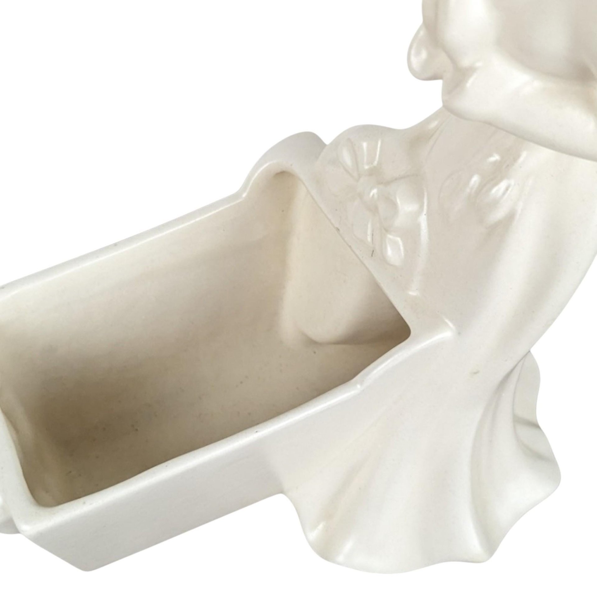 Vintage Royal Haeger Woman and Cradle Planter, White Ceramic Planter, Art Deco Planter, Mid-Century Modern Decor