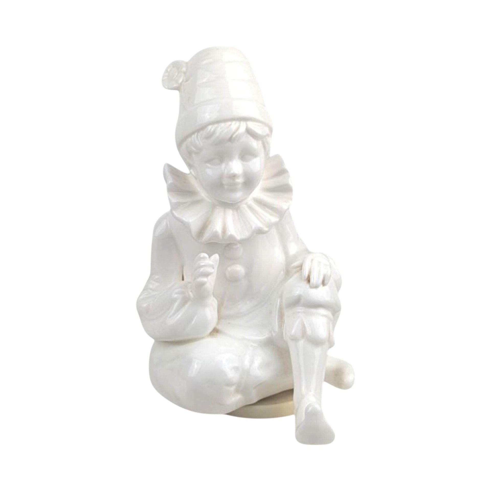 Vintage Pierrot Clown Music Box, White Ceramic Sad Clown Figurine, 1970s Rotating Musical Statue, Collectible Nursery Decor