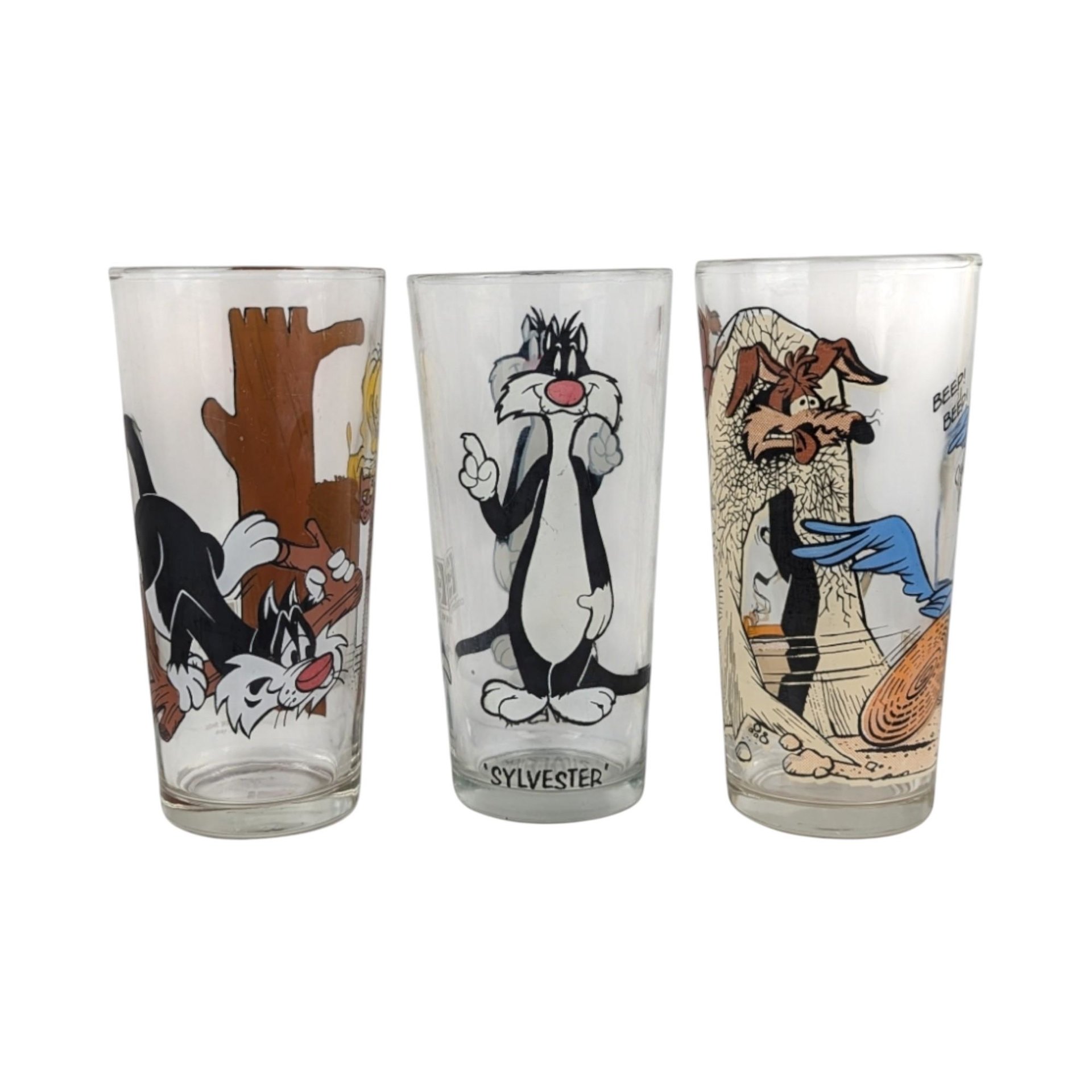 Vintage Warner Bros. Glasses, Set of 3, Looney Tunes, Sylvester, Road Runner, Cartoon Glasses, Collectible Glassware, Retro Kitchenware