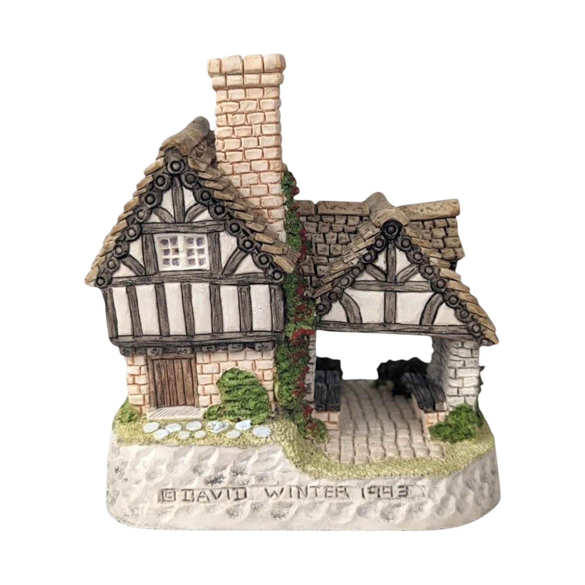 1993 David Winter The Church & Vestry Cottage, Collectible English Village, Miniature House, Gift for Collectors