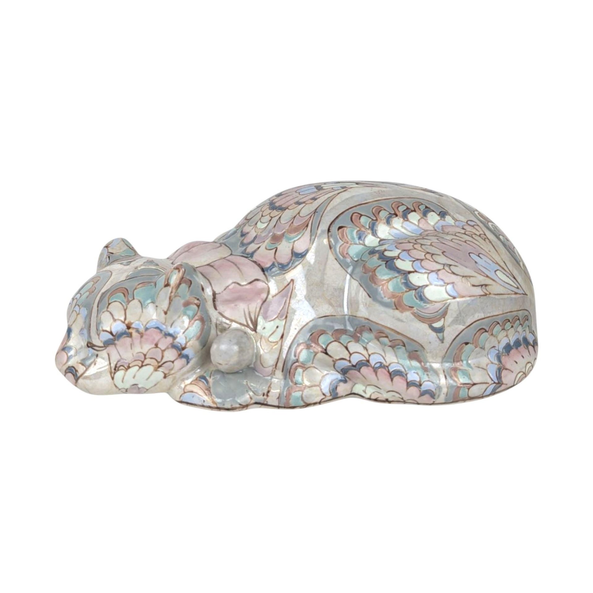 Vintage Ceramic Sleeping Cat Figurine Hand Painted Made in China Pet Lover Gift Decorative Animal Statue Shelf Decor