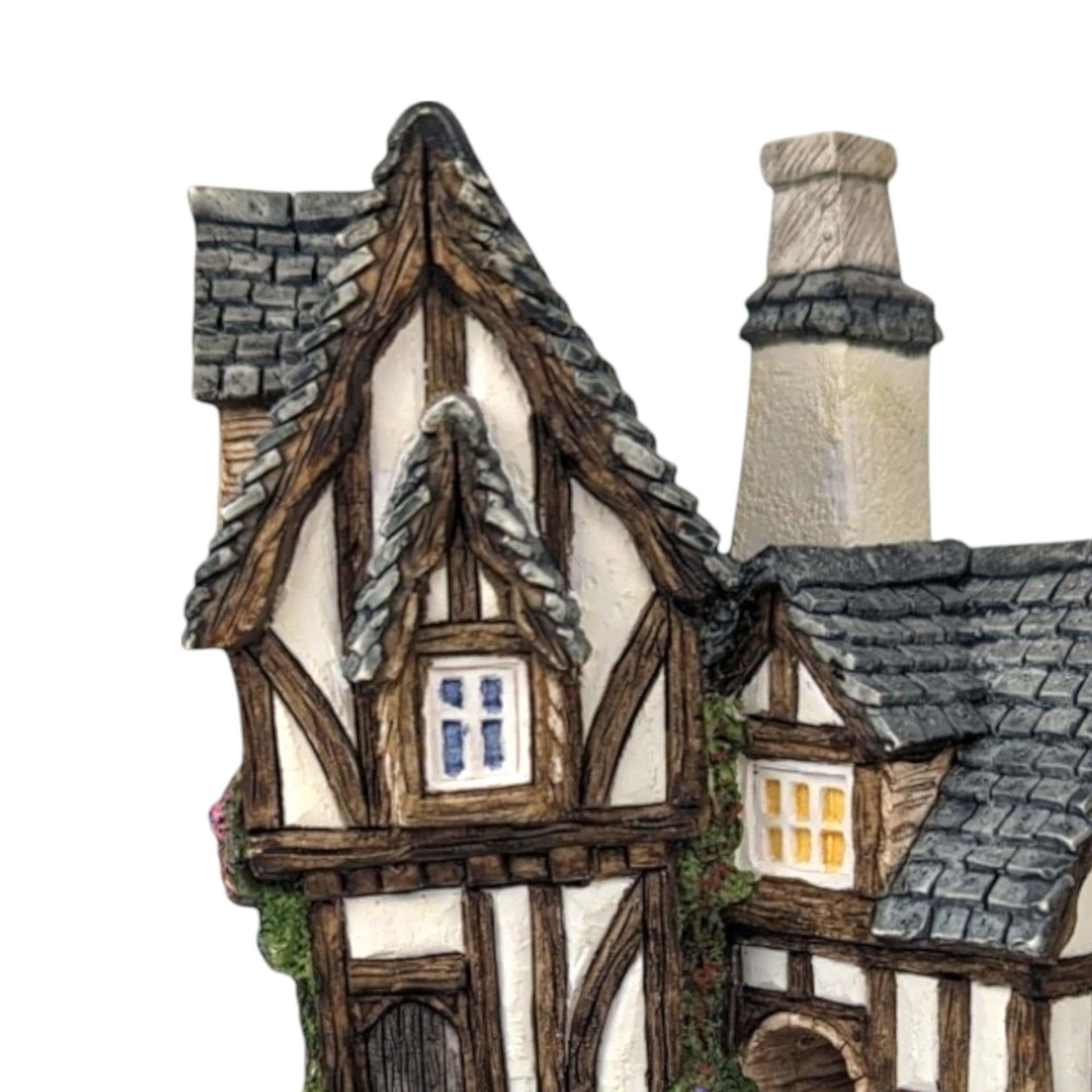 v1991 David Winter Cottage "The Candlemakers" #12 | Vintage Collectible Figurine | Small Nick