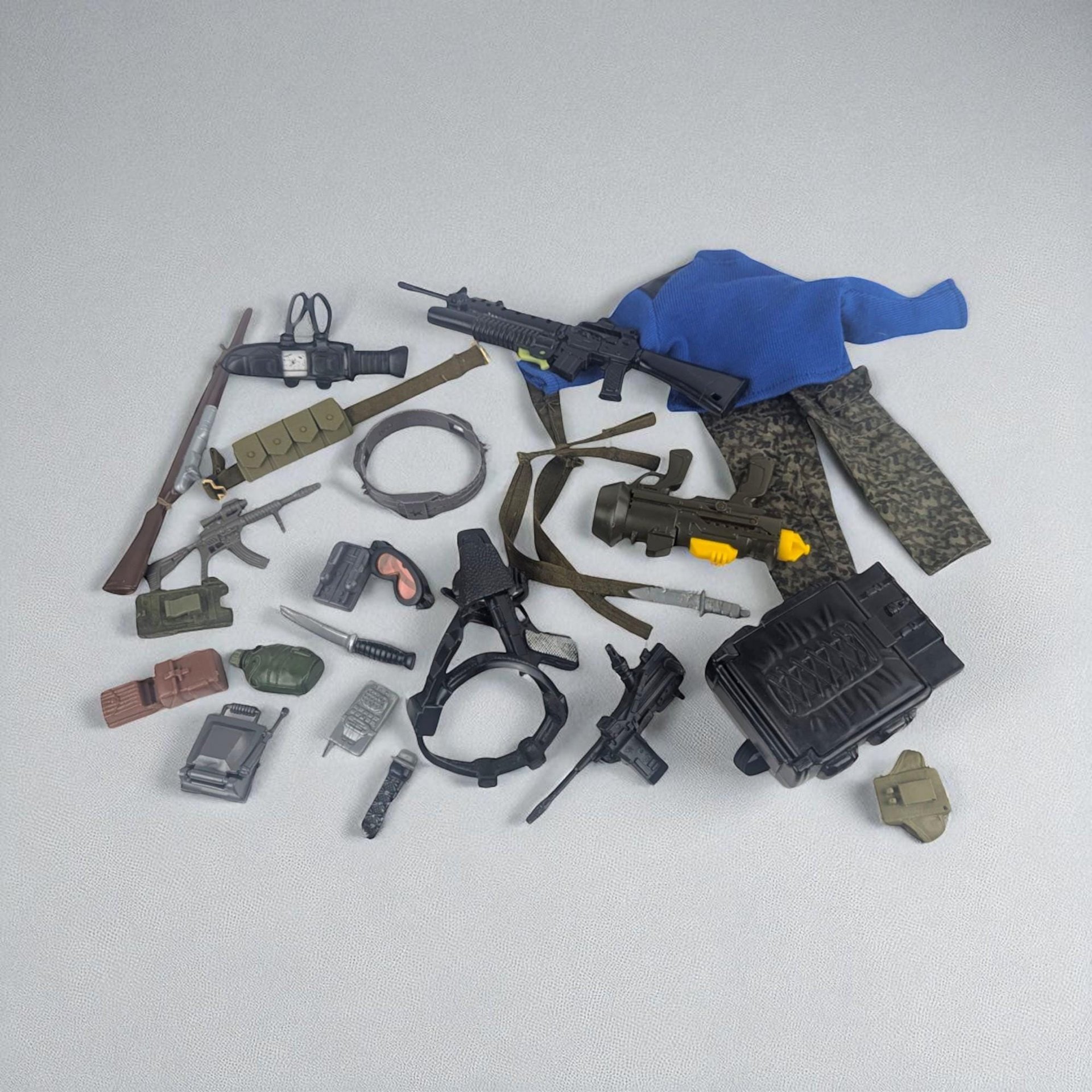 Vintage 1990s Hasbro GI Joe Action Figure Accessories