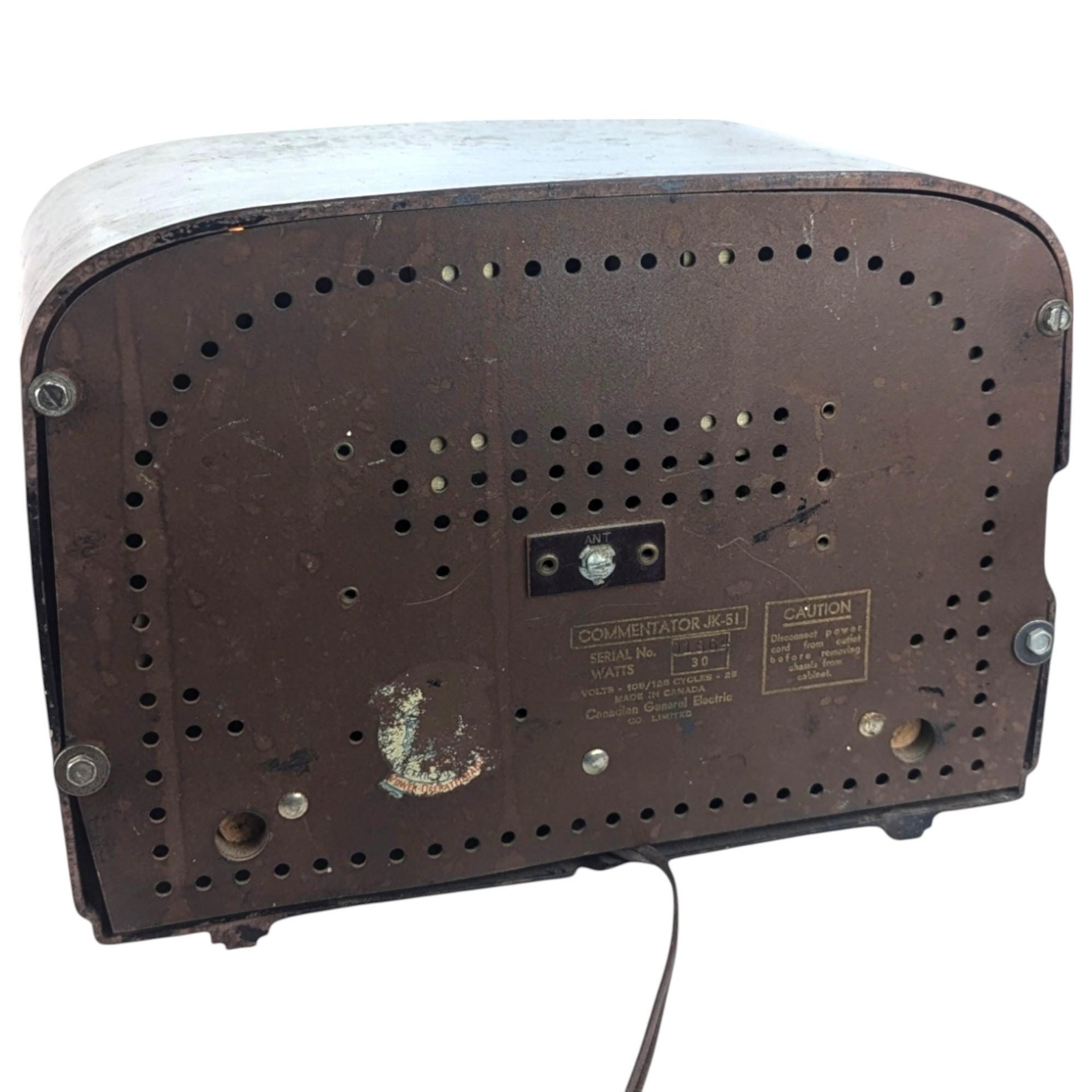 Vintage General Electric Commentator JK-51 Radio, 1940s Working Radio, Gift for Collector, Retro Home Decor