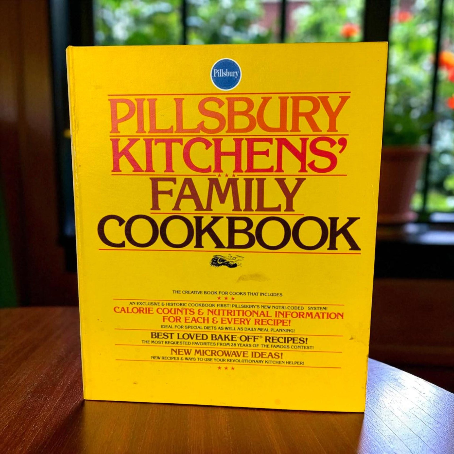 1979 Pillsbury Family Cookbook: Vintage Recipe Collection