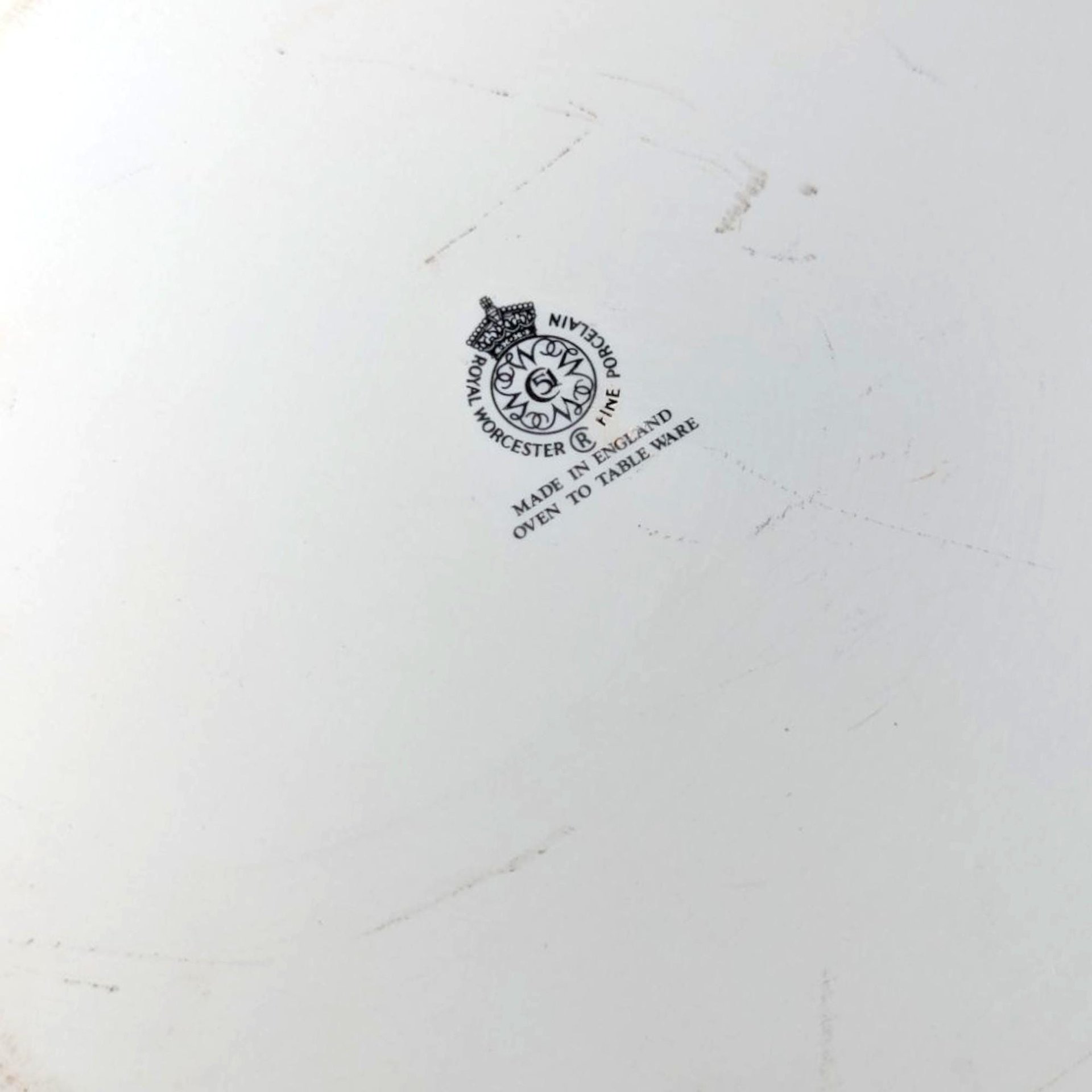 Vintage Royal Worcester Evesham Pie Baker: 10.5" English Porcelain Quiche Dish