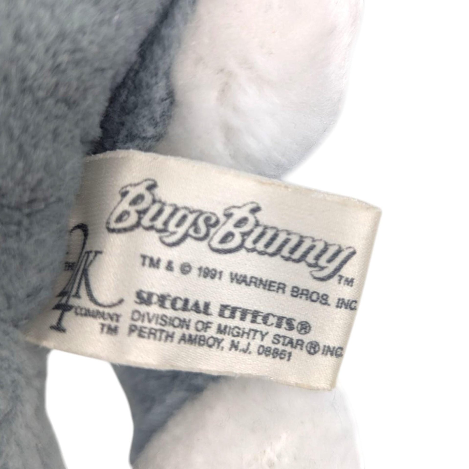 Vintage 1991 Bugs Bunny Plush: Looney Tunes Collectible with Blue Hat