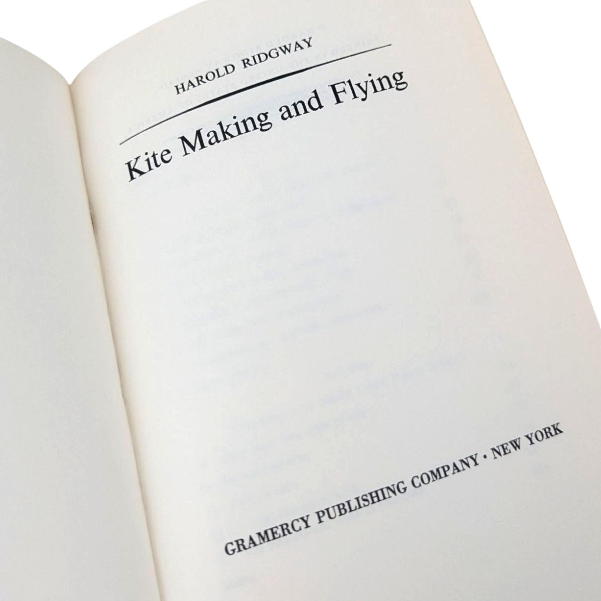 Vintage 1962 Kite Making and Flying Book: Illustrated Hobby Craft Guide