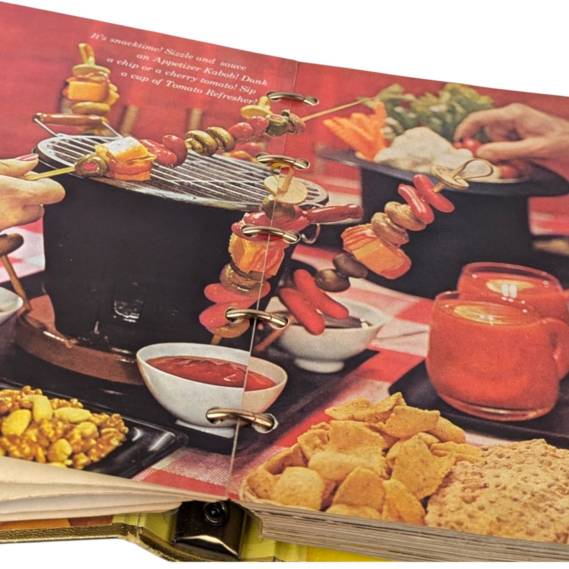 1965 Better Homes and Gardens New Cook Book, Vintage Cookbook, Souvenir Edition, Recipes, Cooking, Gift for Cook, Kitchen Decor