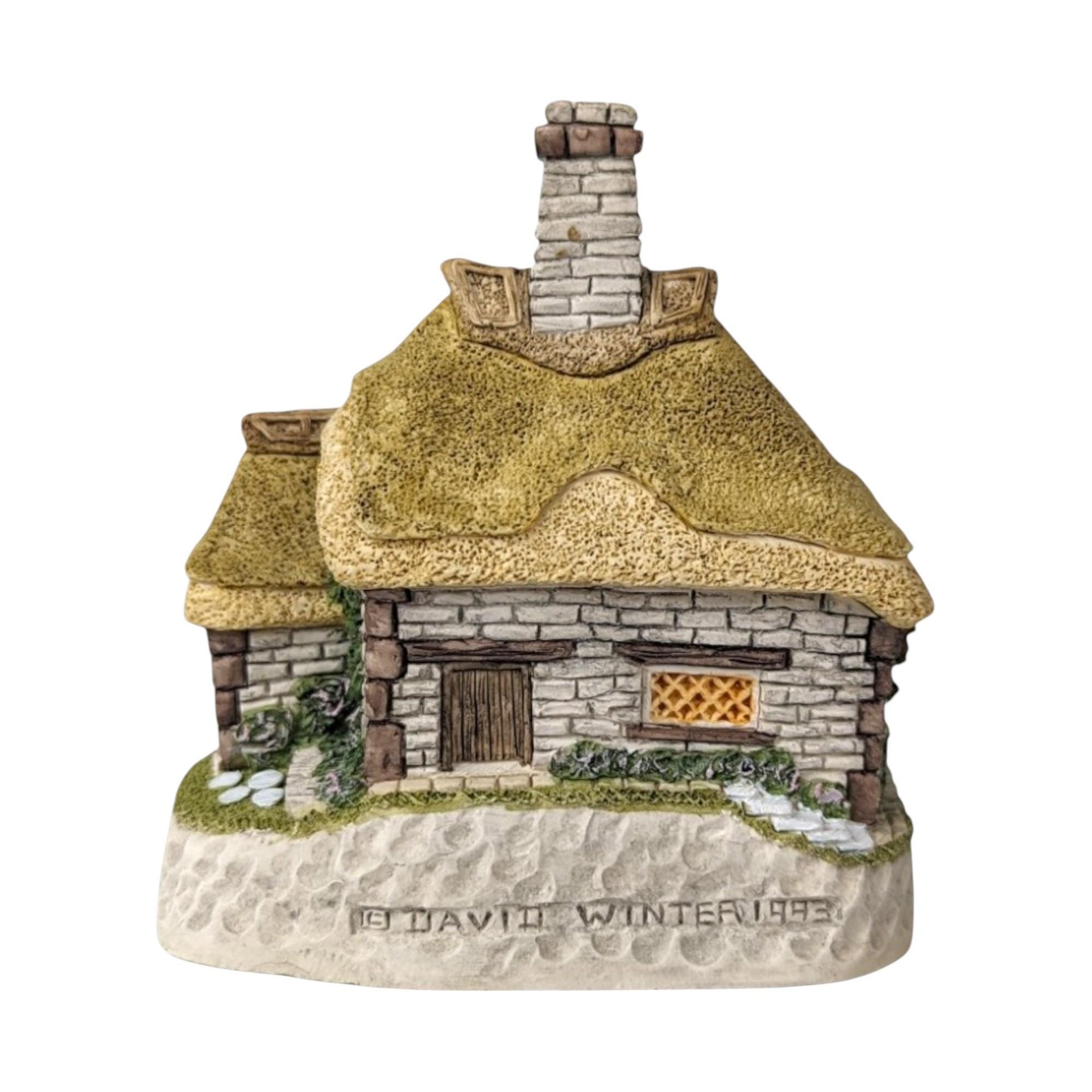 1993 David Winter Cottage "Glebe Cottage" | with COA and Original Box | Vintage Collectible