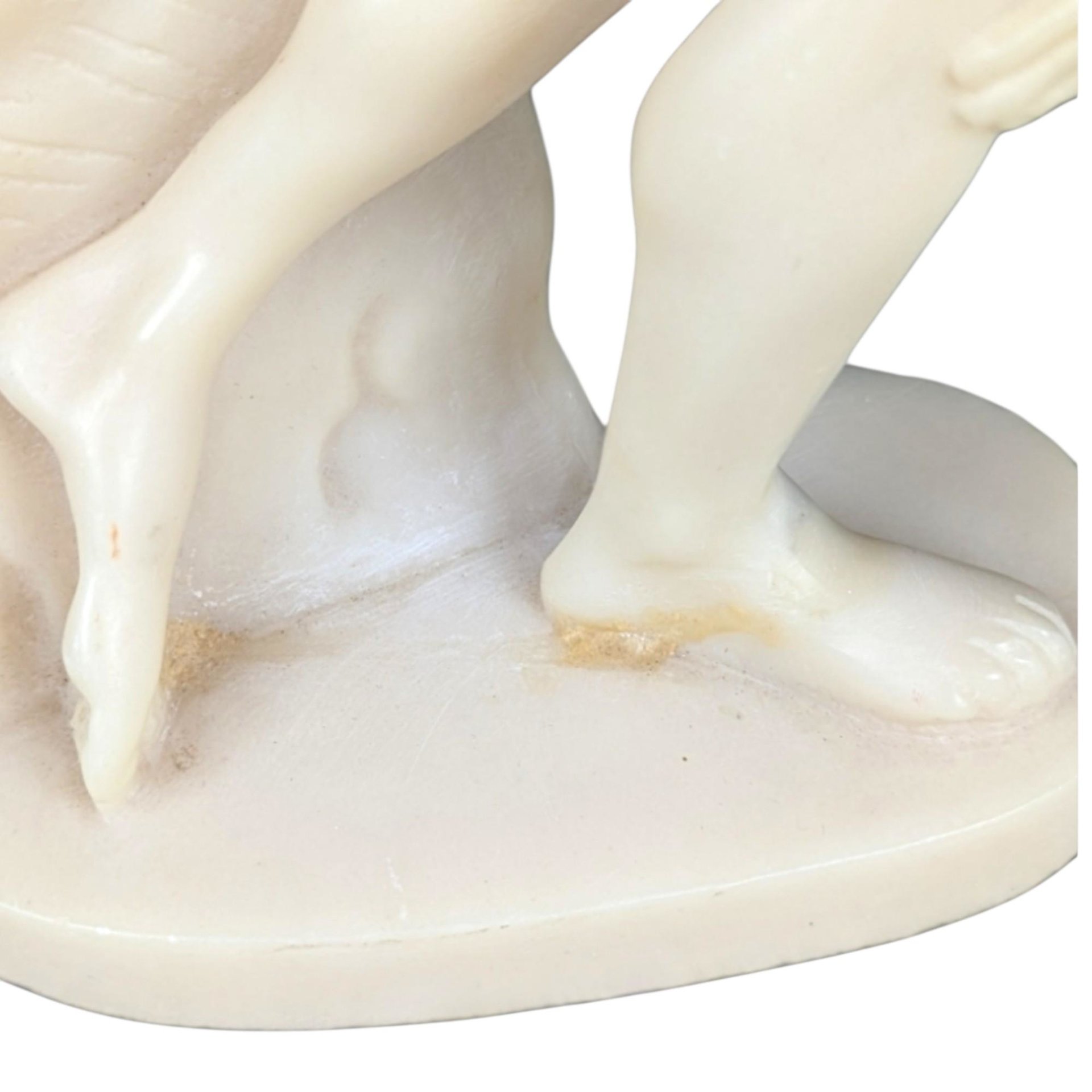 Vintage Discobolus Statue: Classical Greek Discus Thrower Sculpture