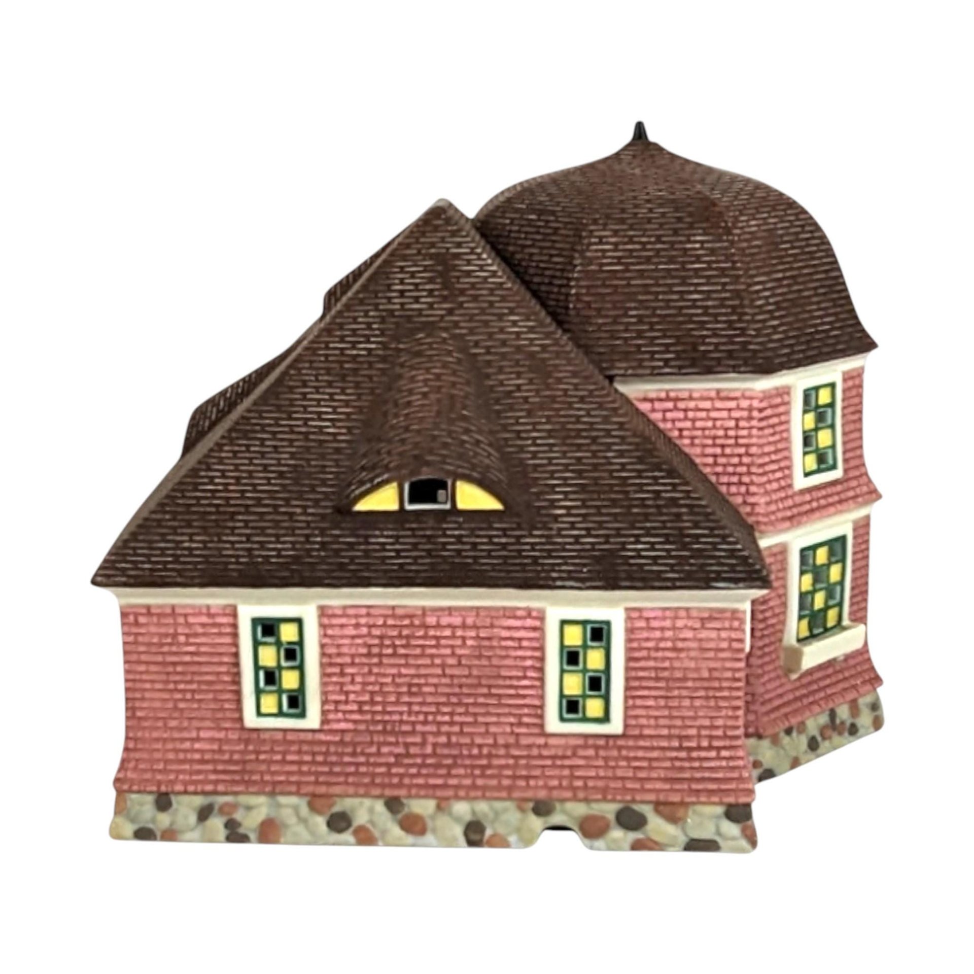 Dept 56 Seasons Bay "The Grand Creamery": Lighted Porcelain Village House (1998)