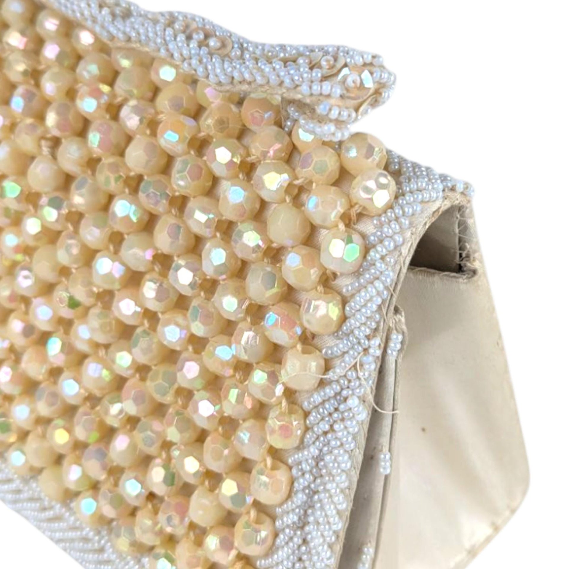 Vintage Cream Beaded Handbag: Handmade Hong Kong Evening Clutch