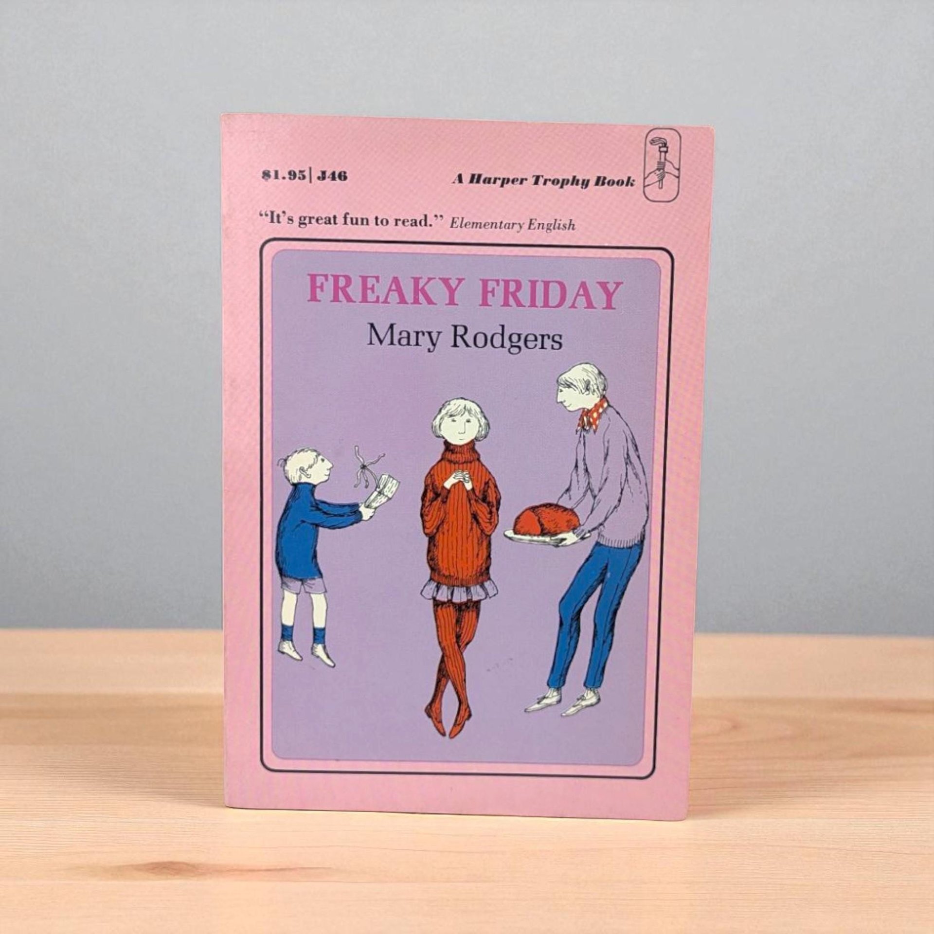 Vintage 1973 Freaky Friday Book: Mary Rodgers Softcover Young Adult Novel