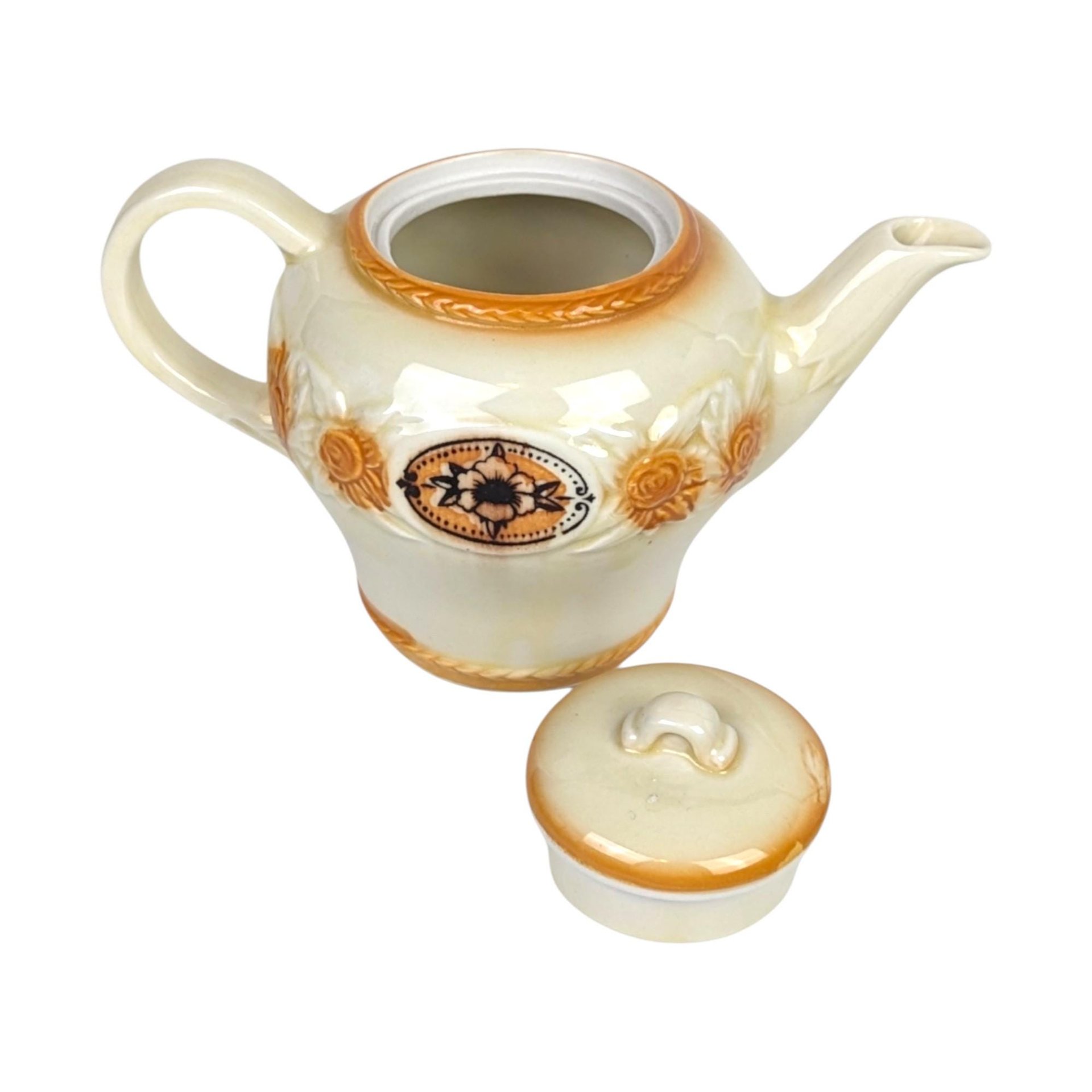 Vintage Porcelier Sunflower Teapot: Brown Medallion, Collectible Kitchenware